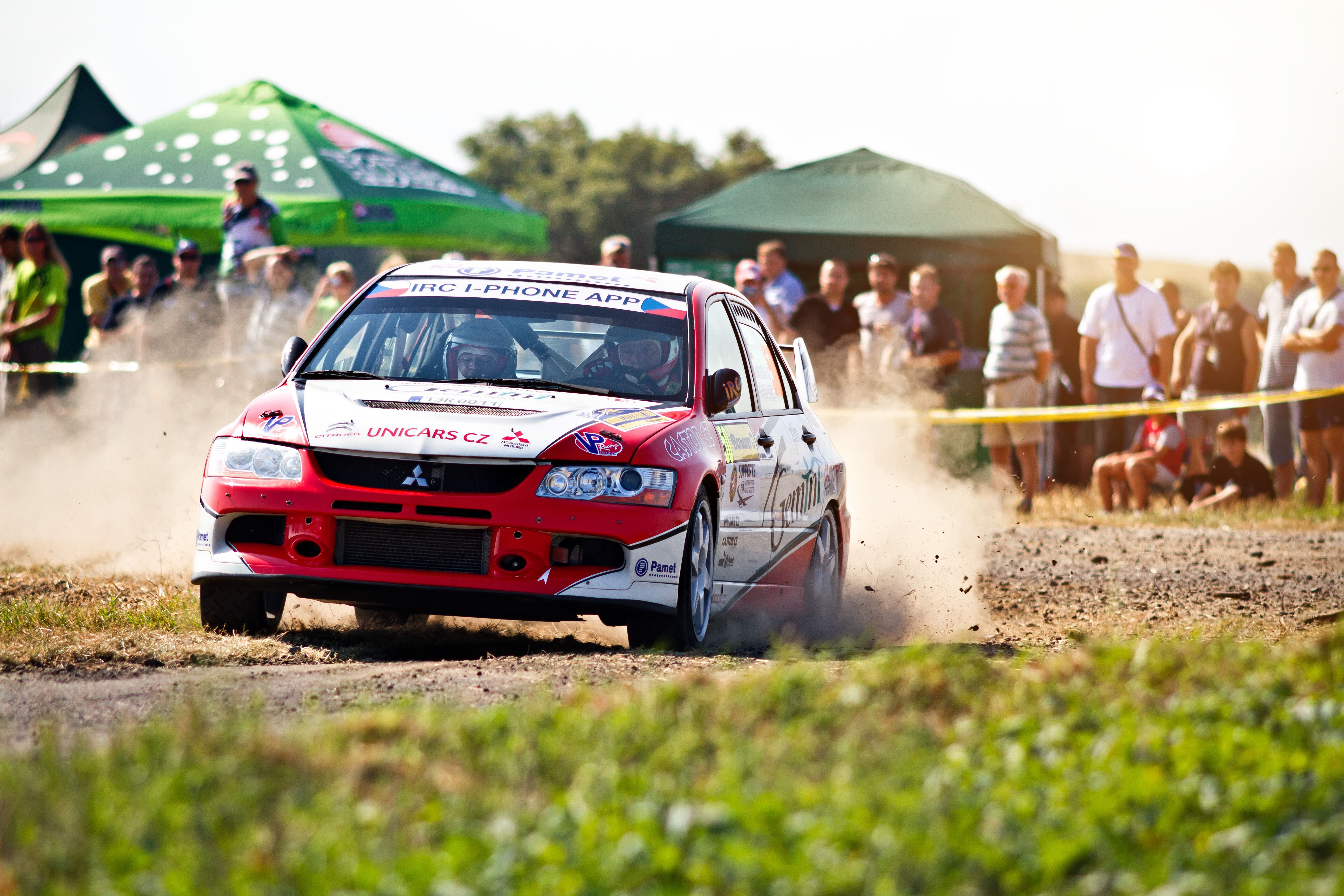 Nubiles rally race fan photo