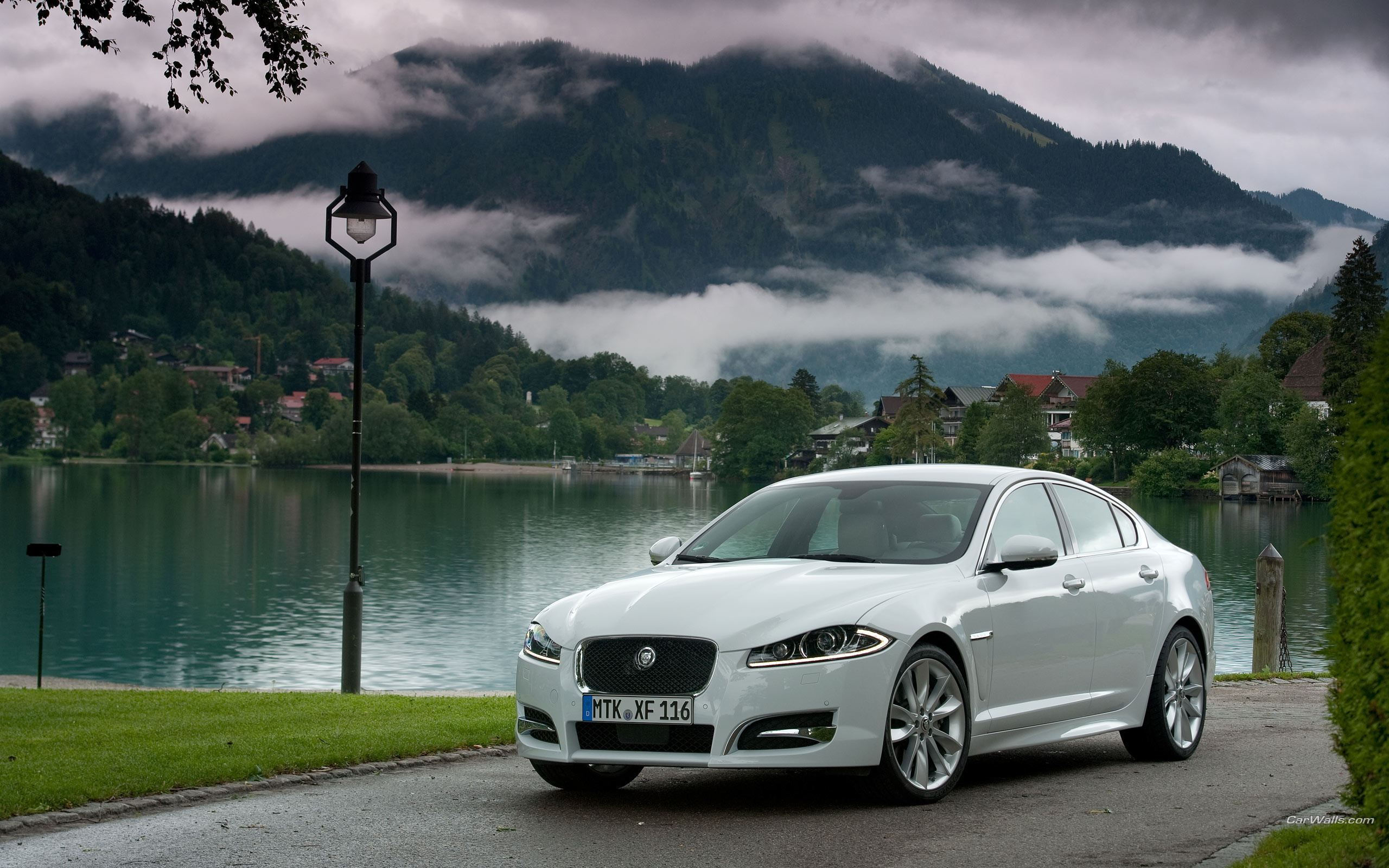 jaguar xf series