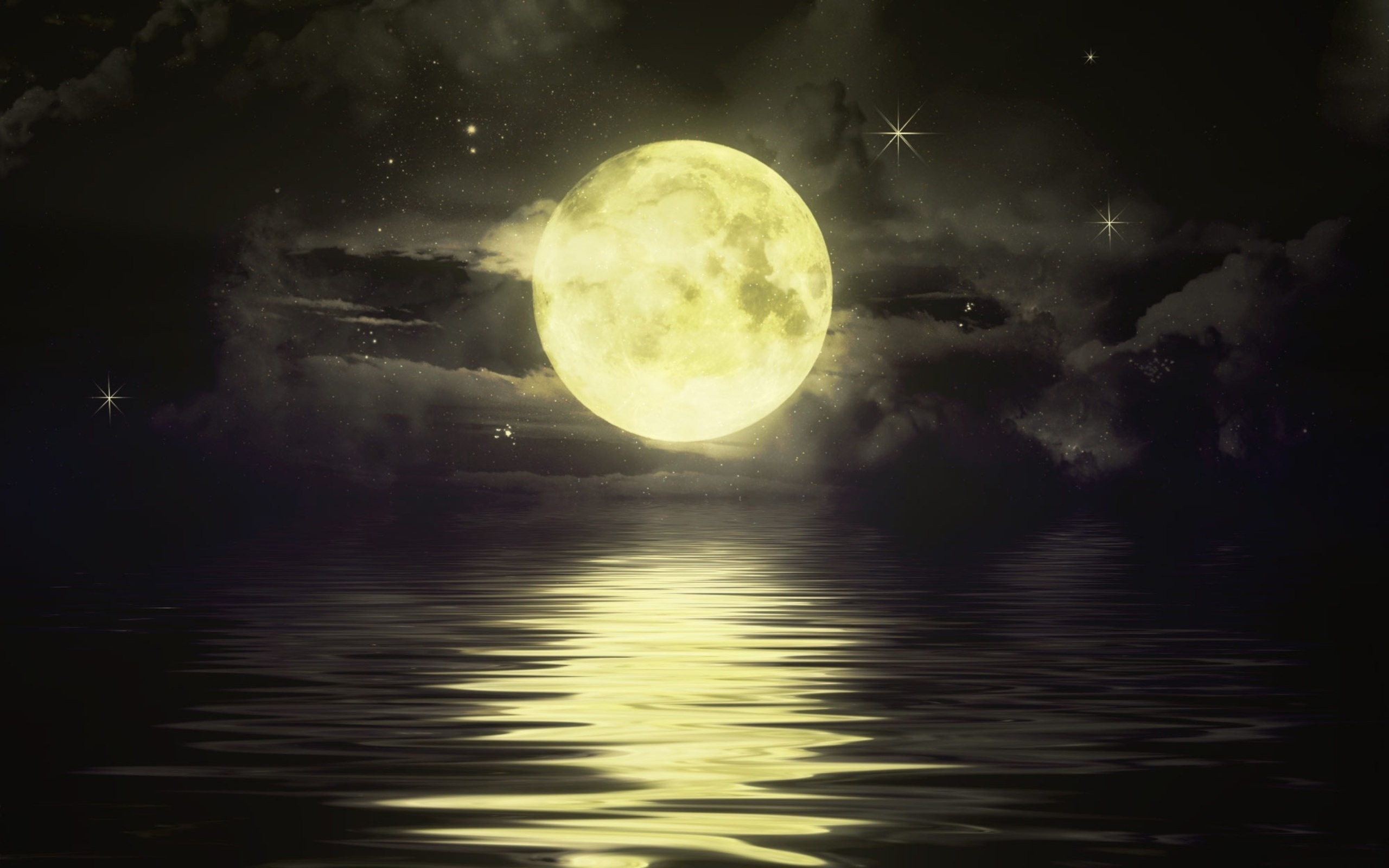 Отражение Луны в море