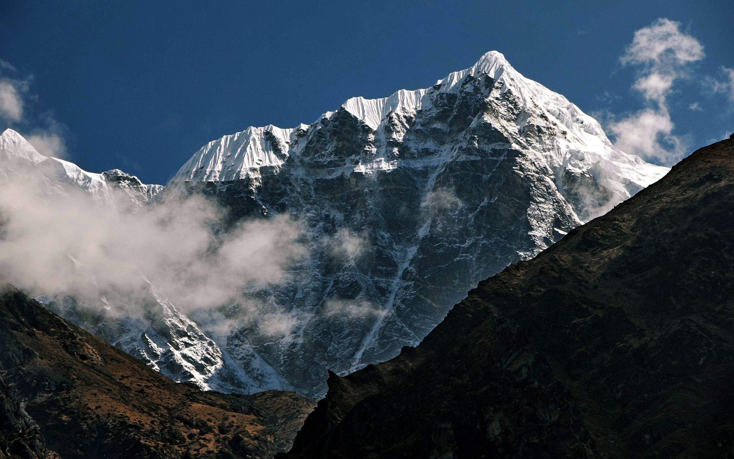 Mountains of earth. Коштантау гора. Плоская Горная вершина. РМ-вершины гор. Горы картинки 600 600.