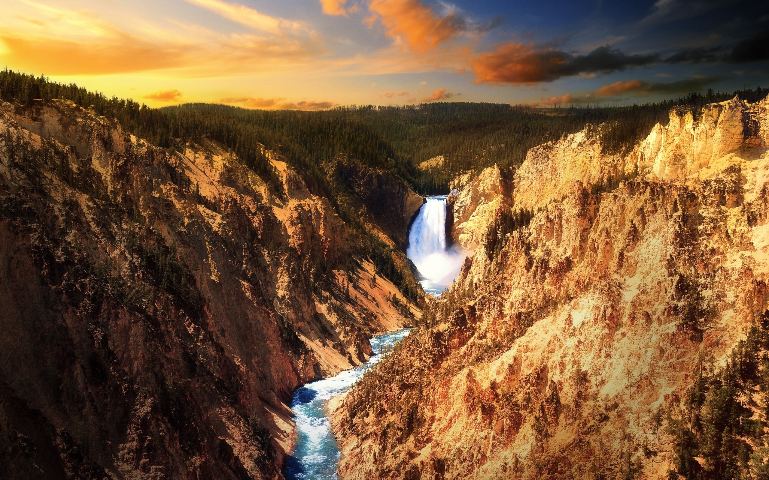 Национальный парк Йеллоустоун водопад