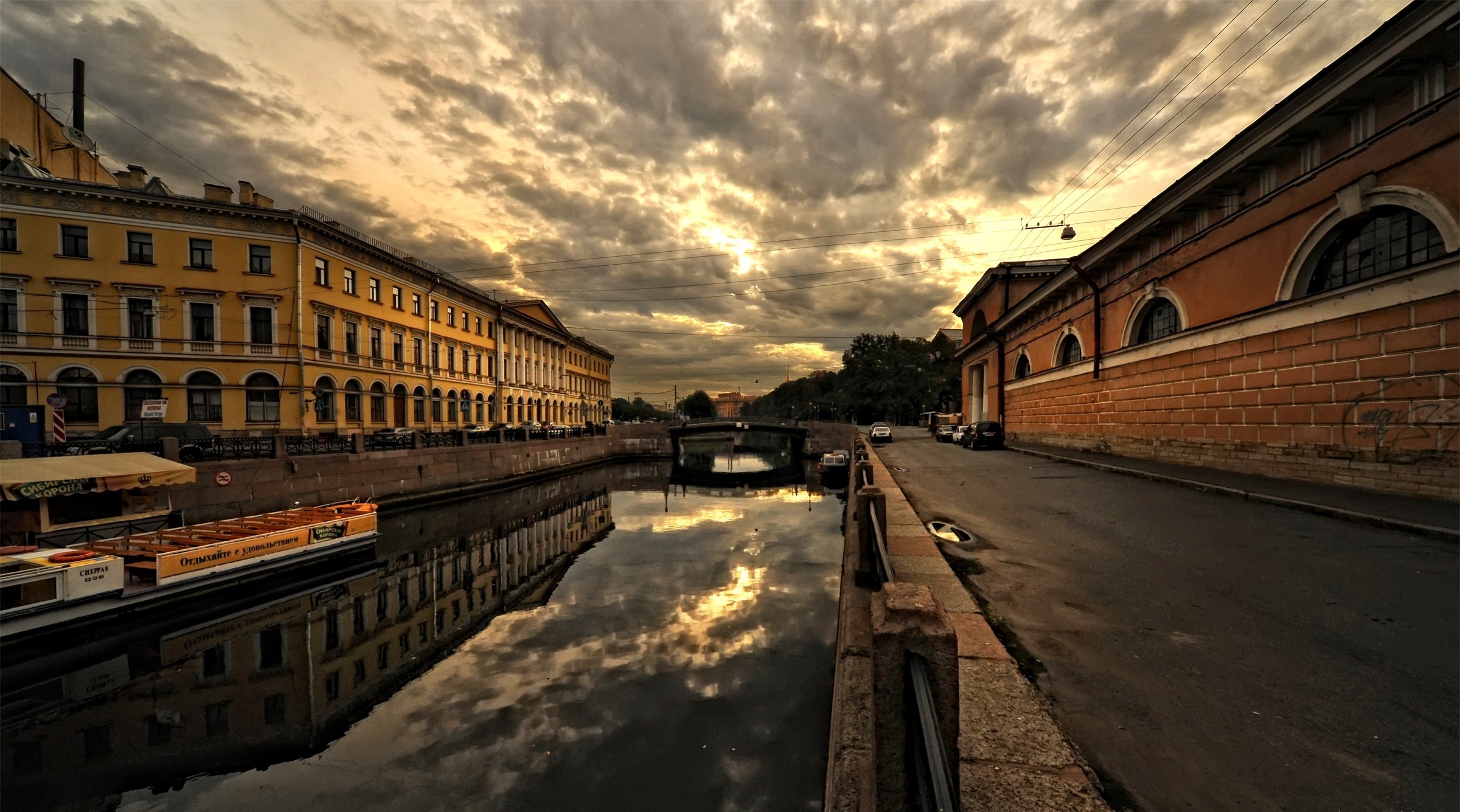 Обои мостовая, архитектура, постройки, северная столица, дома, город,  санкт-петербург, улица на рабочий стол