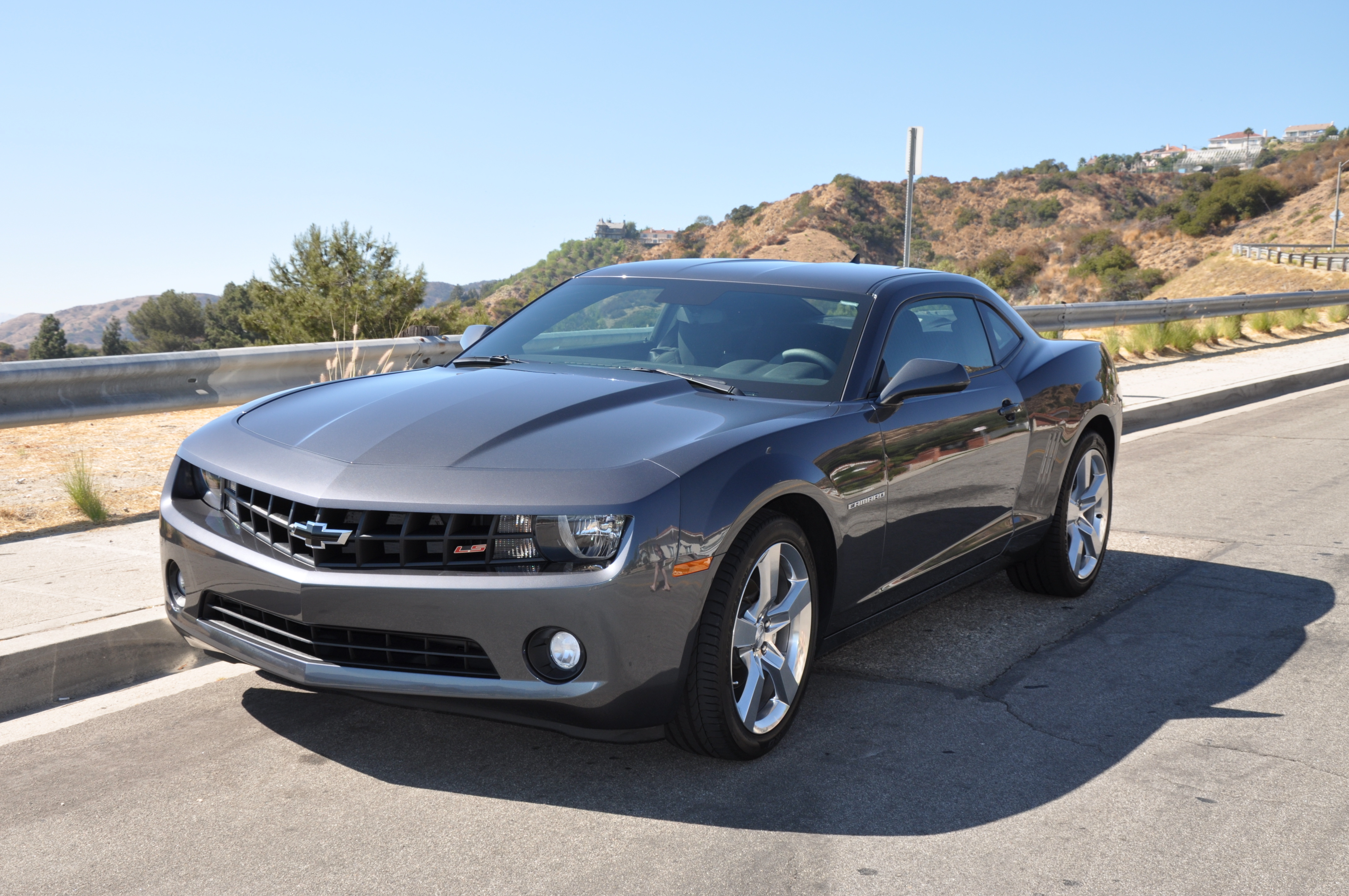 Шевроле серого цвета. Шевроле Камаро серый. Chevrolet Camaro серая. Chevrolet Camaro SS 2007. Chevrolet Camaro Grey.