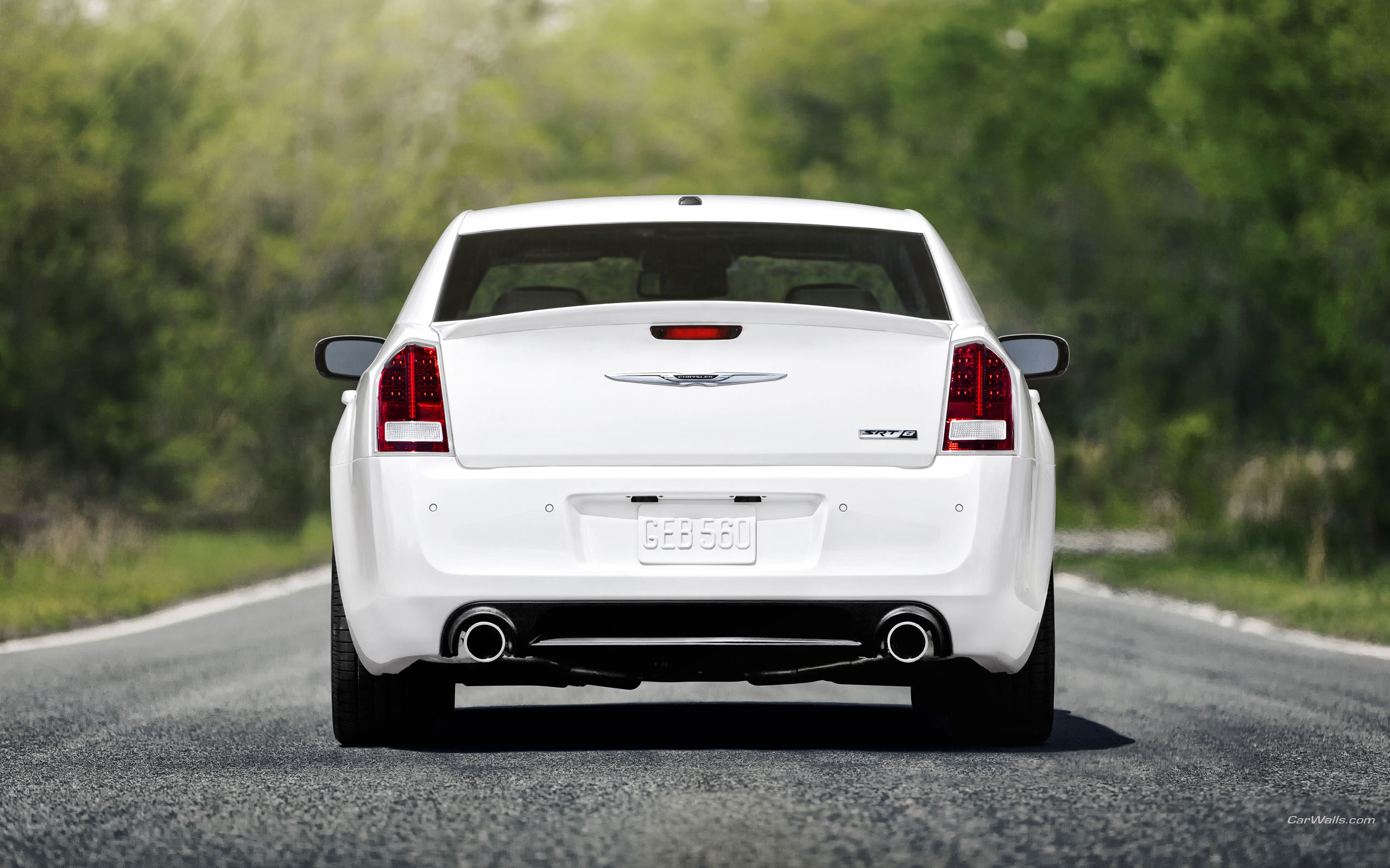 chrysler 300 srt 8