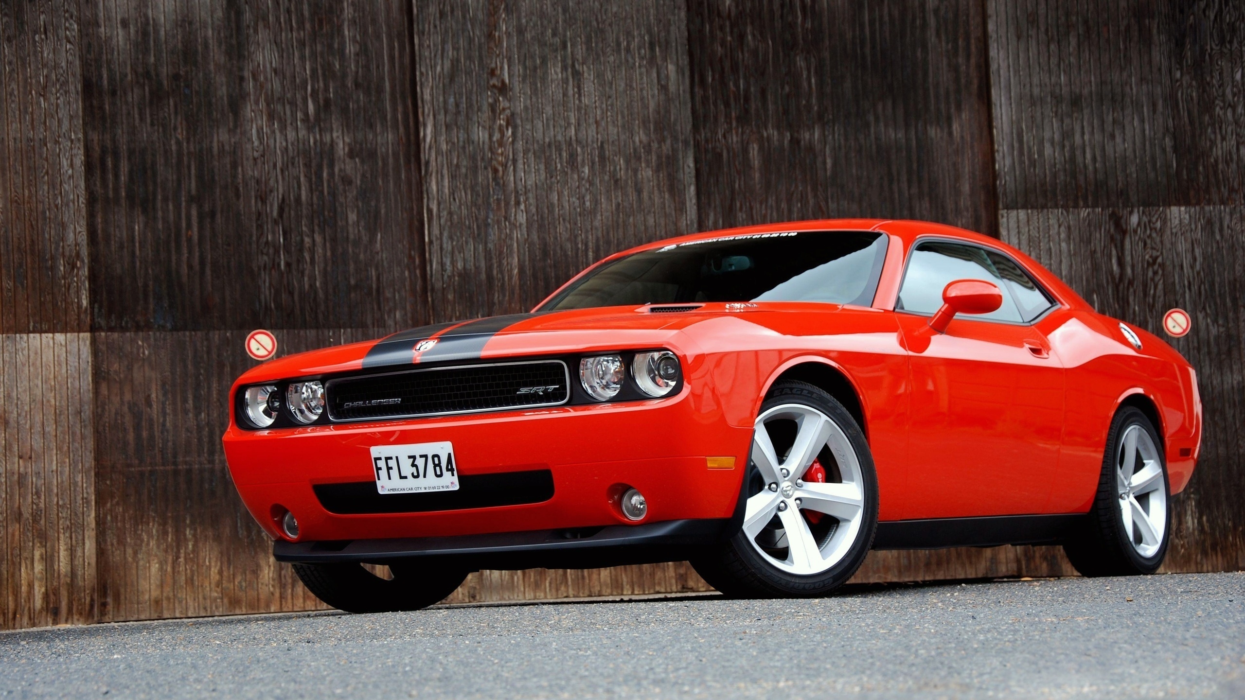 Dodge Challenger 900