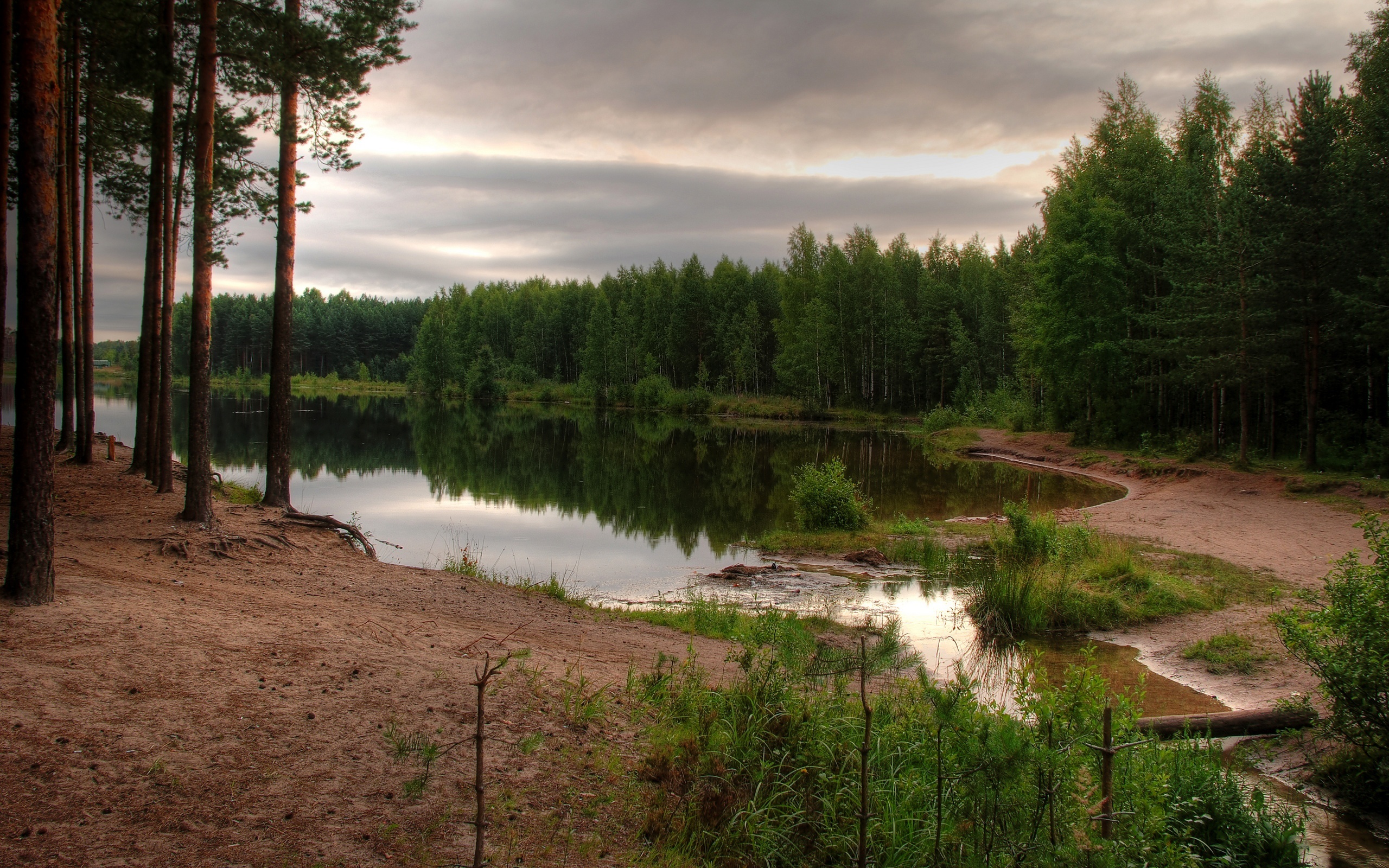 Обои на рабочий стол водоем