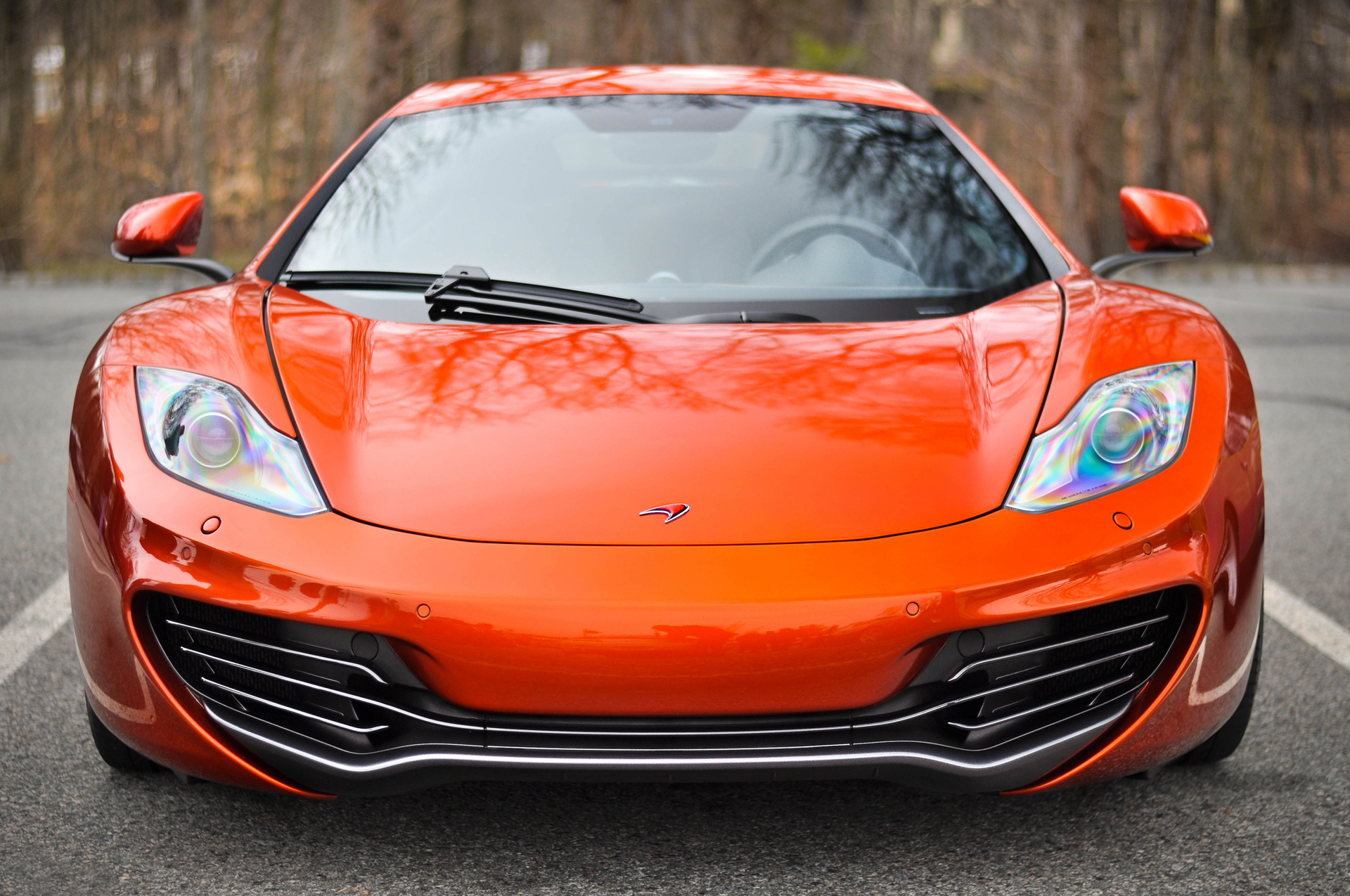 MCLAREN 12c красный