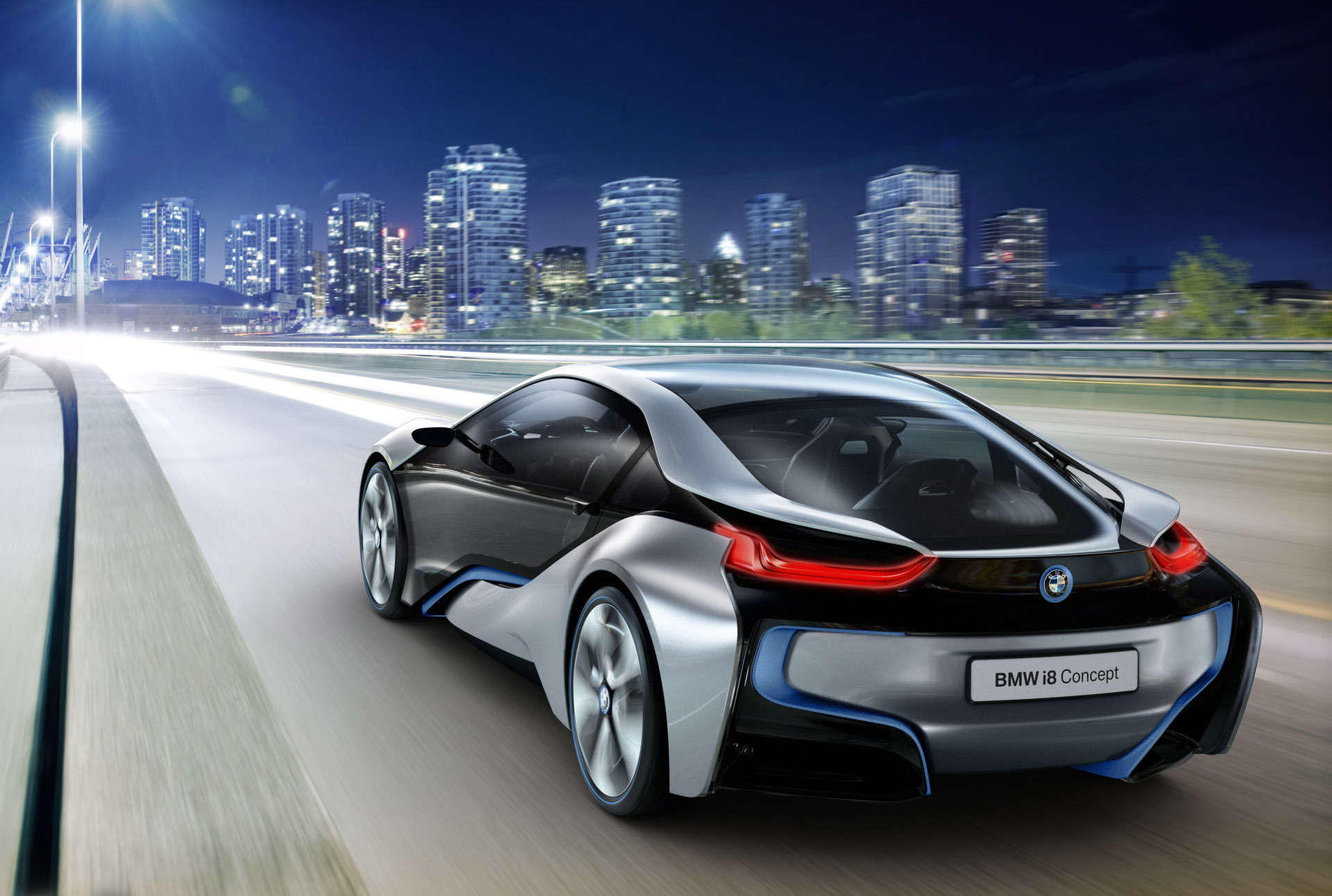 I speed. Электрокары БМВ i8. BMW i8 черная. BMW i8 2022. БМВ электромобиль i7.