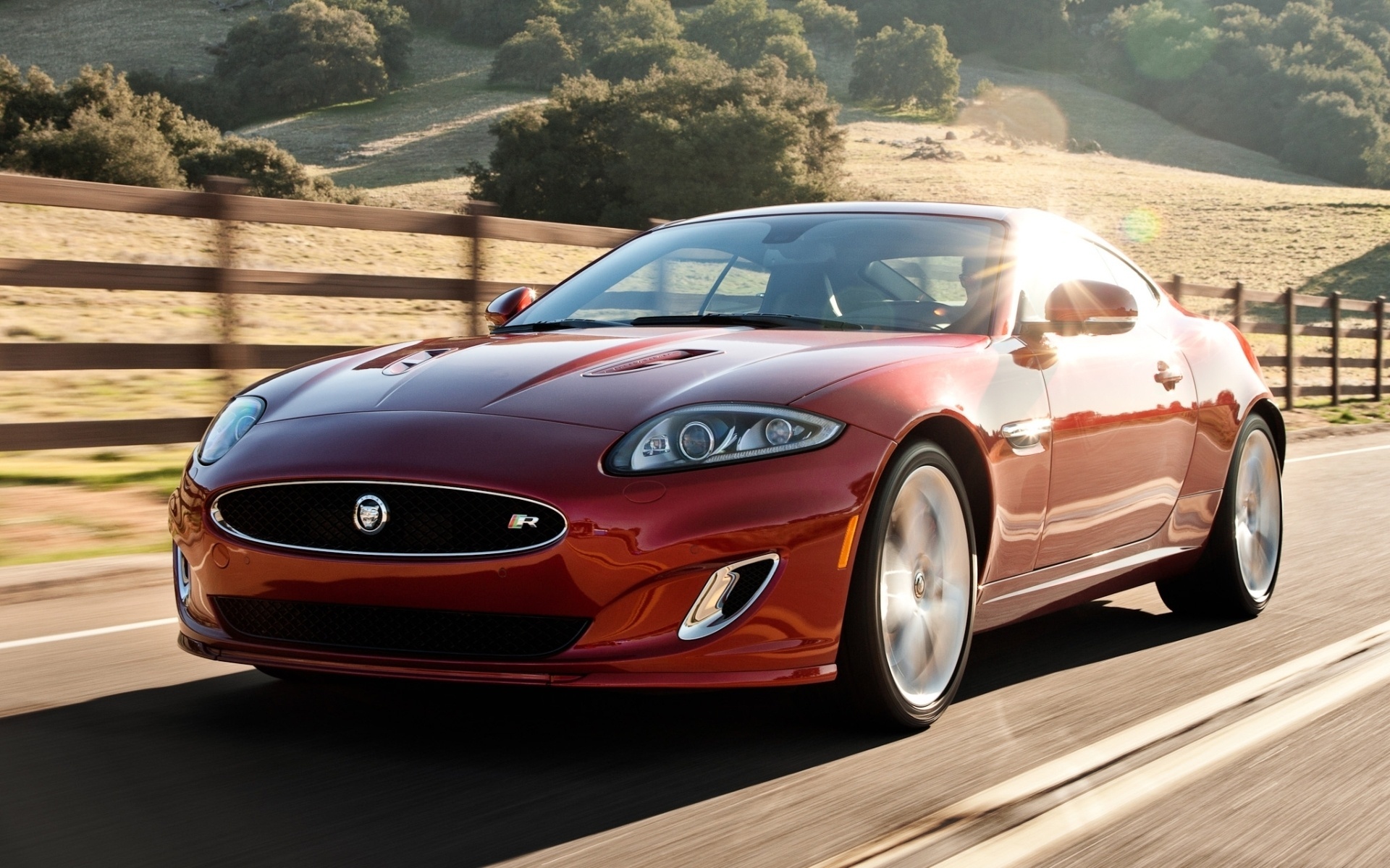 Jaguar XKR РѕР±РѕРё