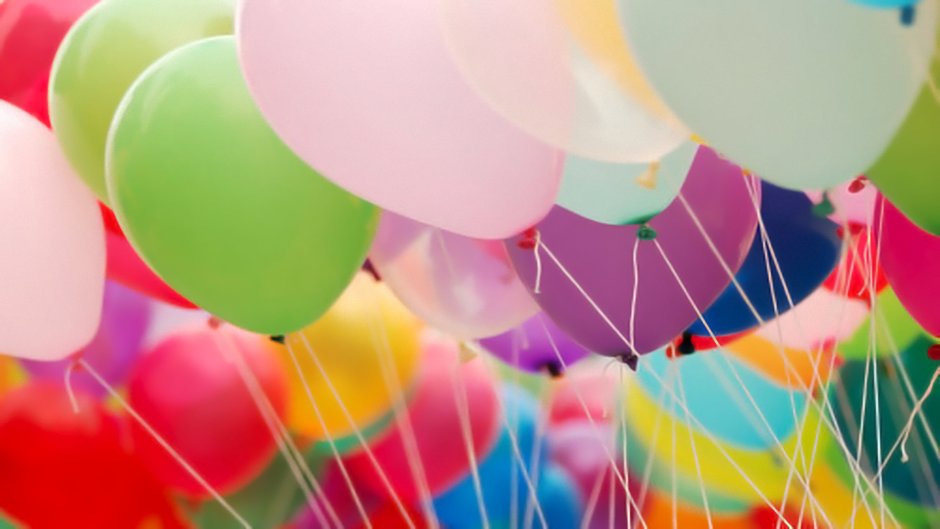 Colorful balloons. Новое поступление. Фон с днем рождения. Картинка поздравляем. Праздничный фон день рождения.