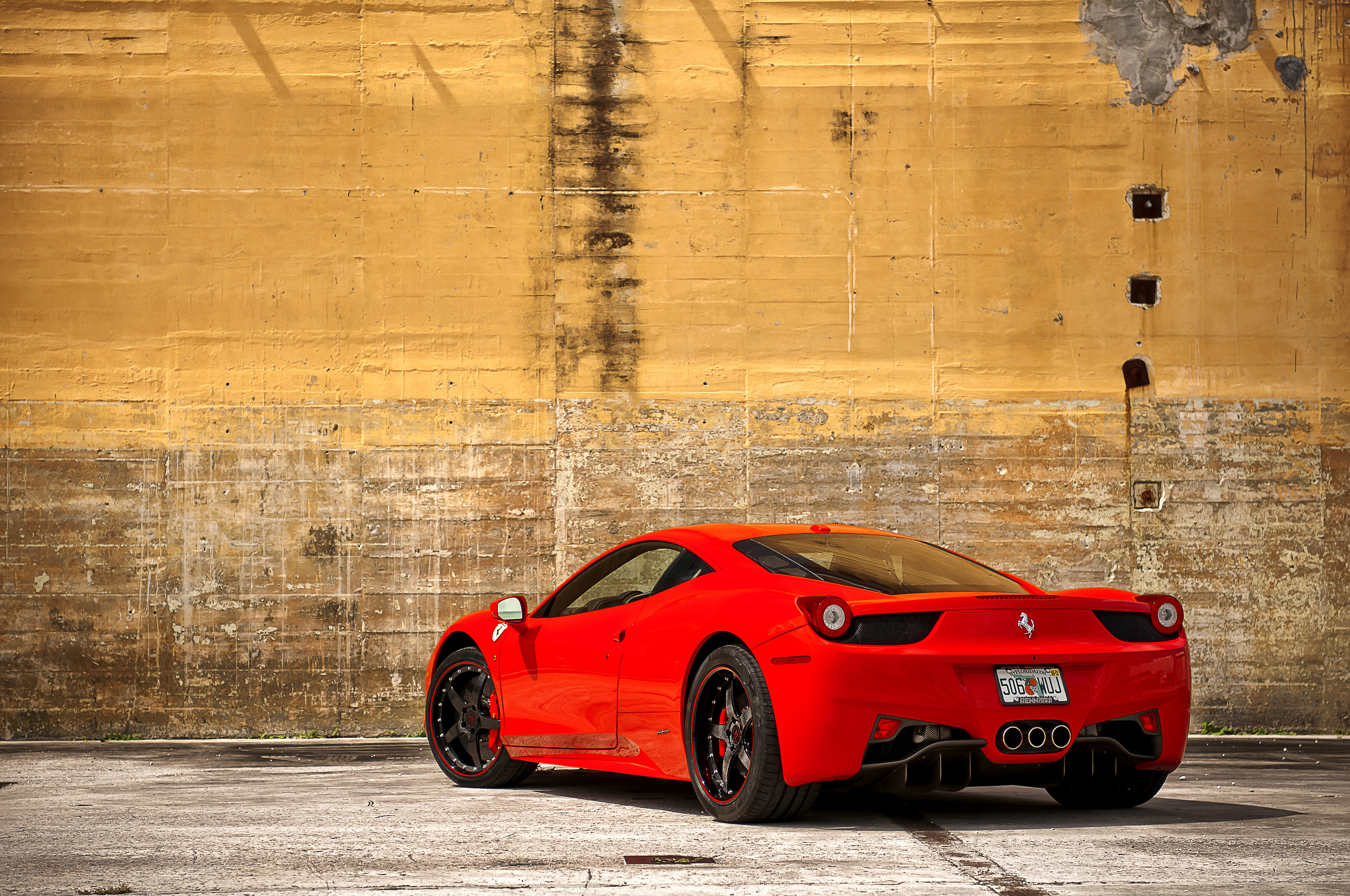 Феррари 458 Italia желтая