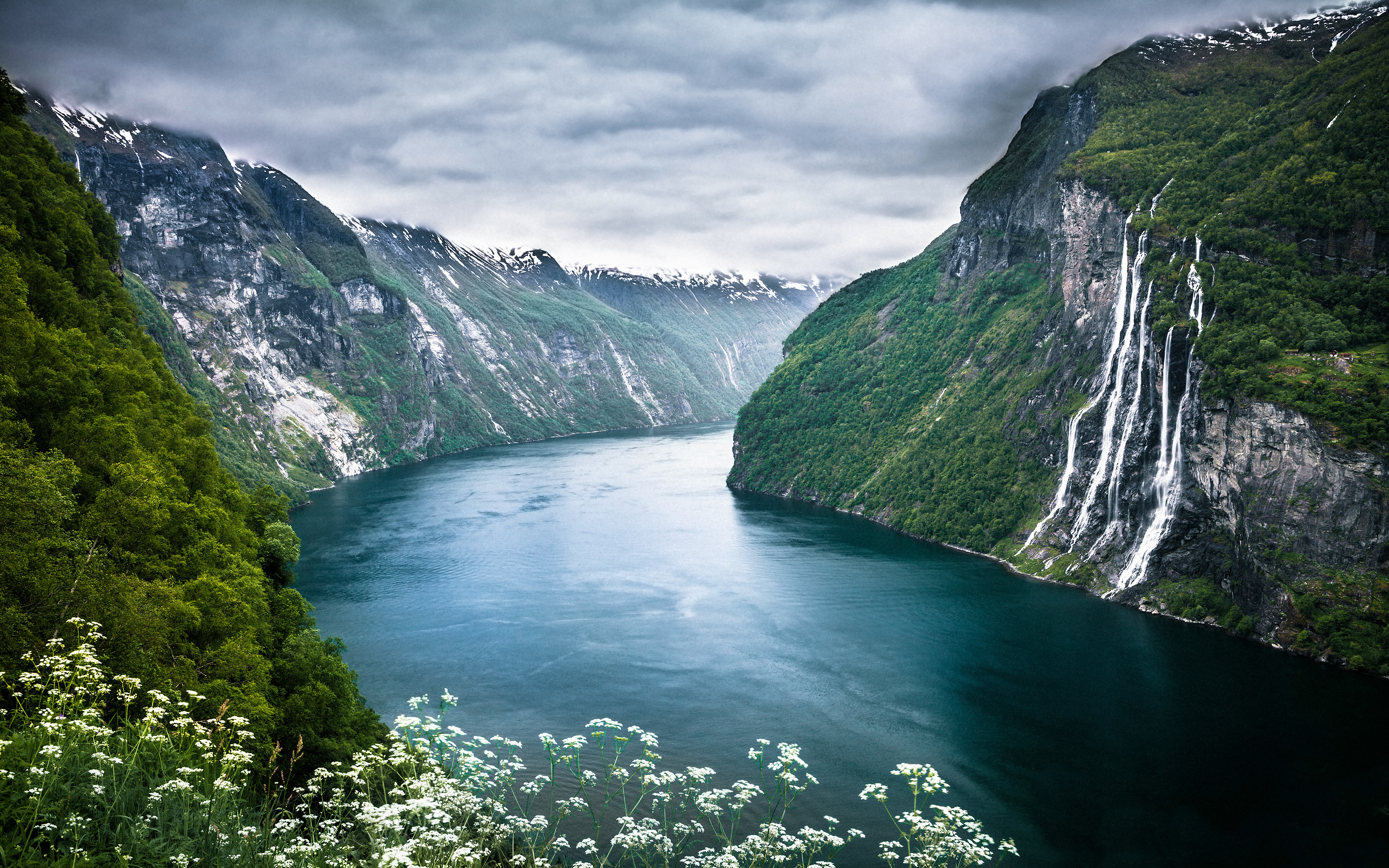Водопад семь сестер Норвегия