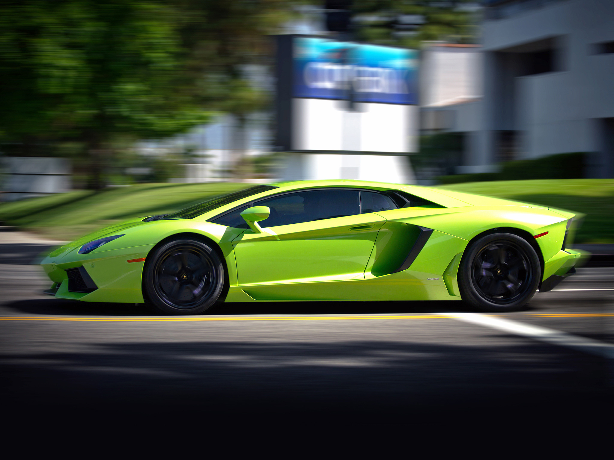 Lamborghini Aventador Green