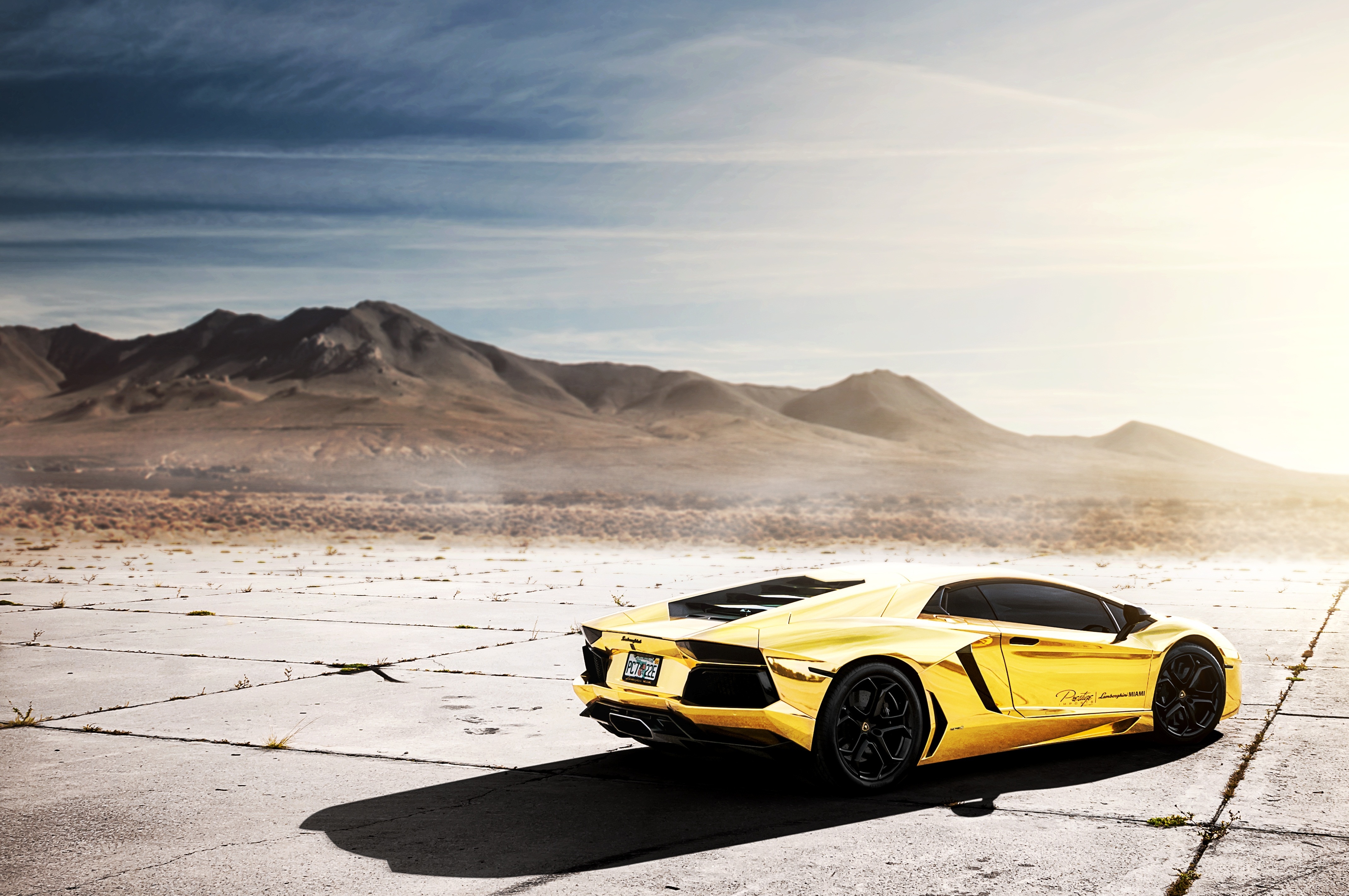 Lamborghini Aventador lp700 4 Golden