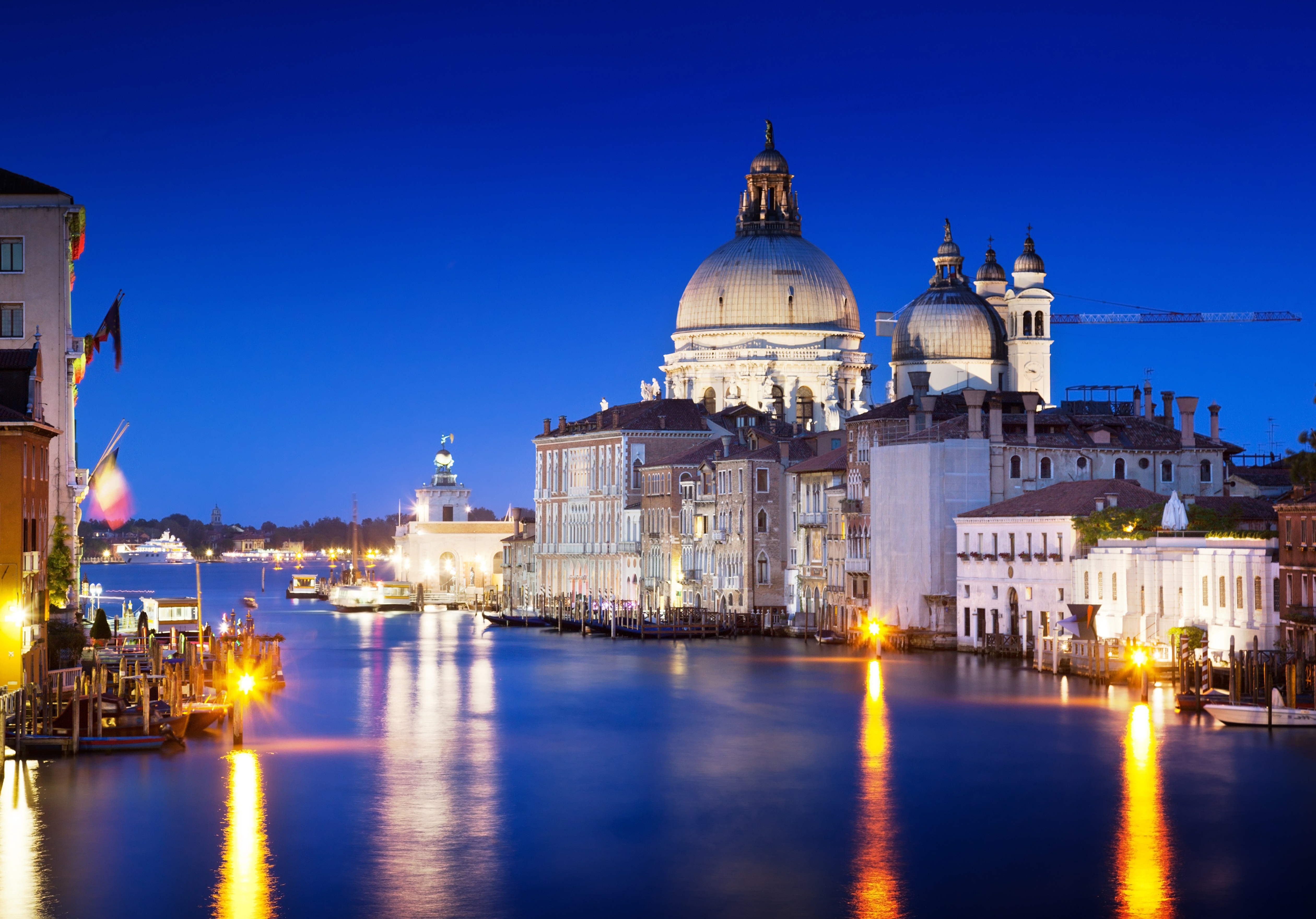 Города италии по величине. Canal grande Венеция. Ночная Венеция Италия.