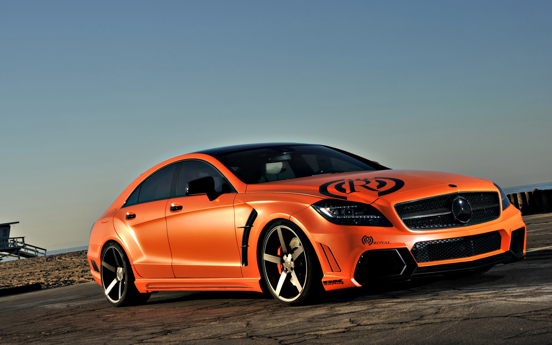 Mercedes-Benz CLS 63 AMG оранжевый