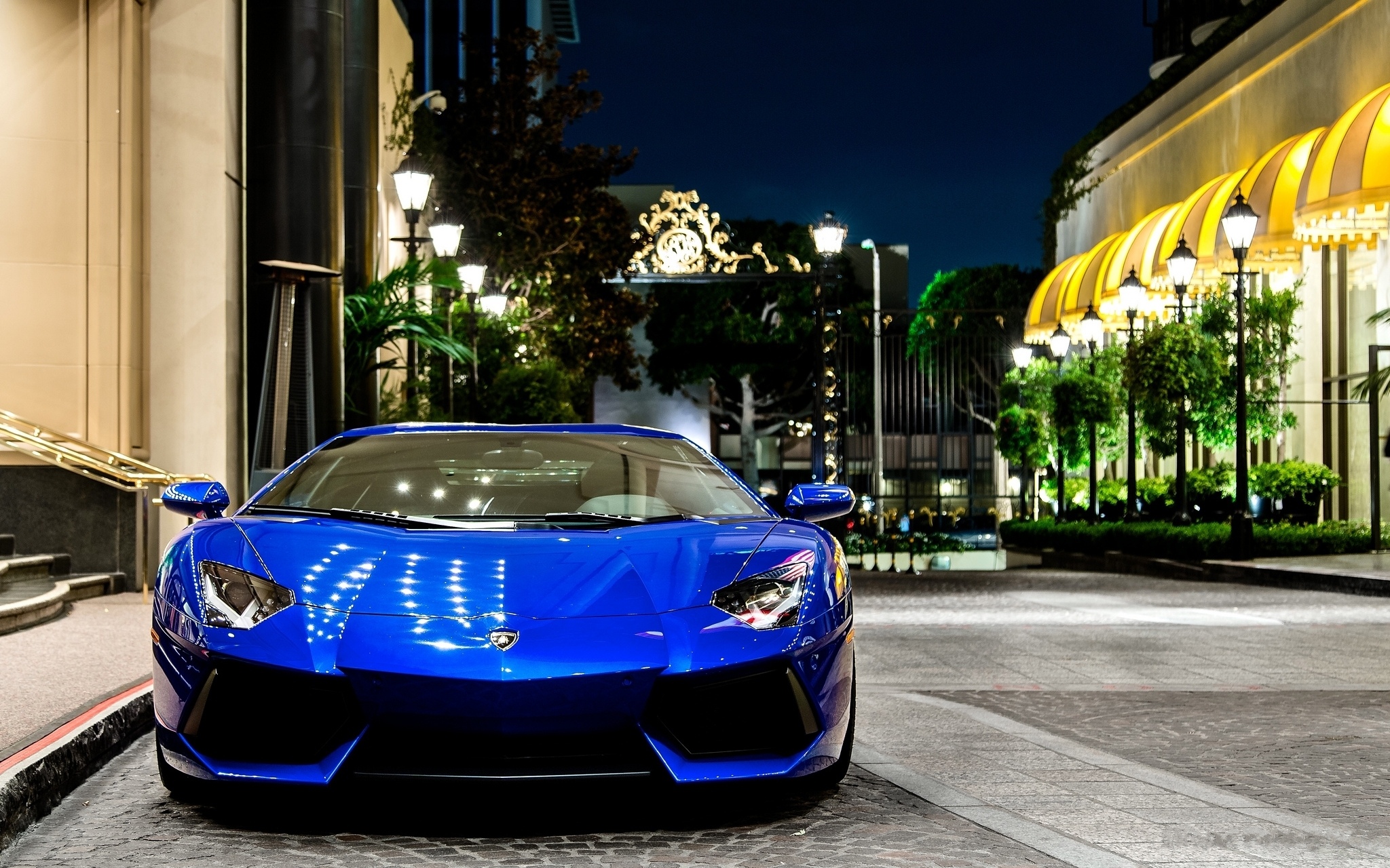 Lamborghini Aventador Blue 4k