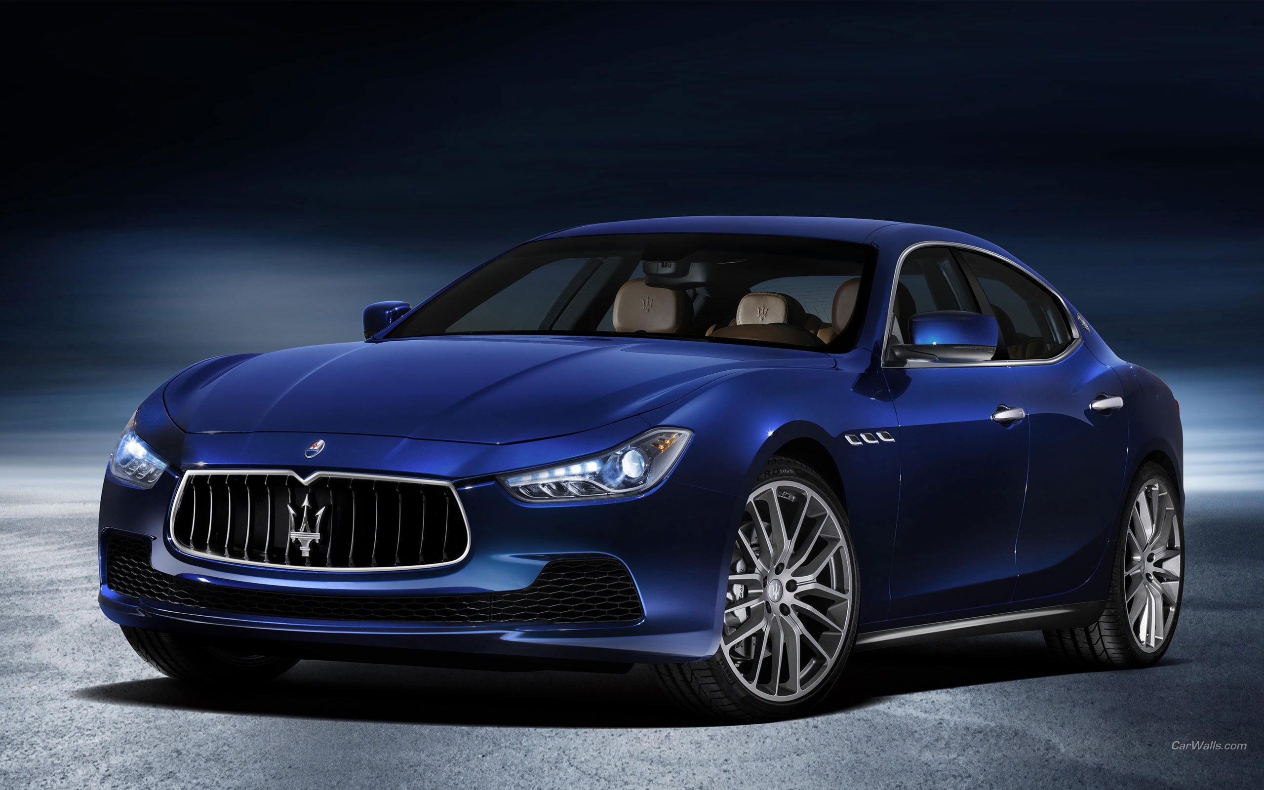 Мазерати фото. Maserati Ghibli. Maserati Ghibli 2014. Мазерати седан. Мазерати седан Ghibli.