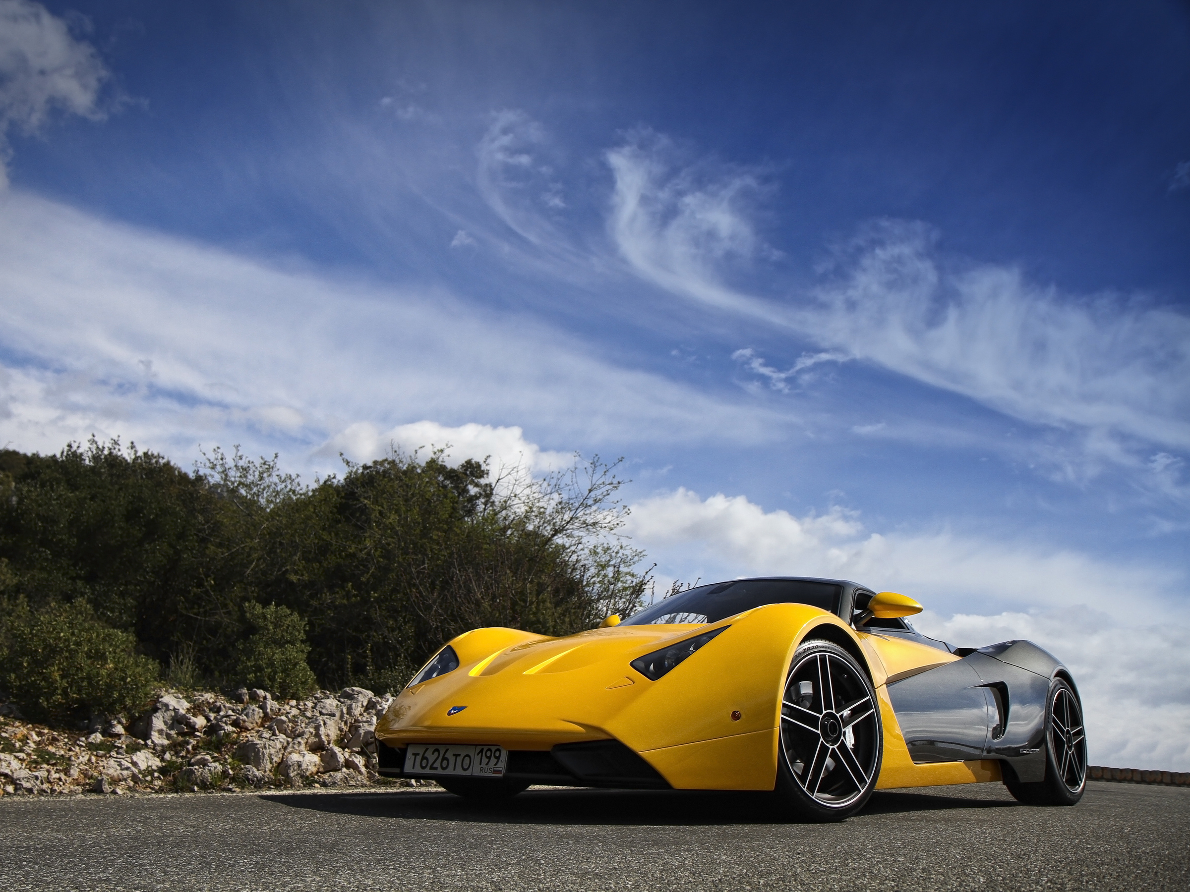 Автомобиль Marussia b1