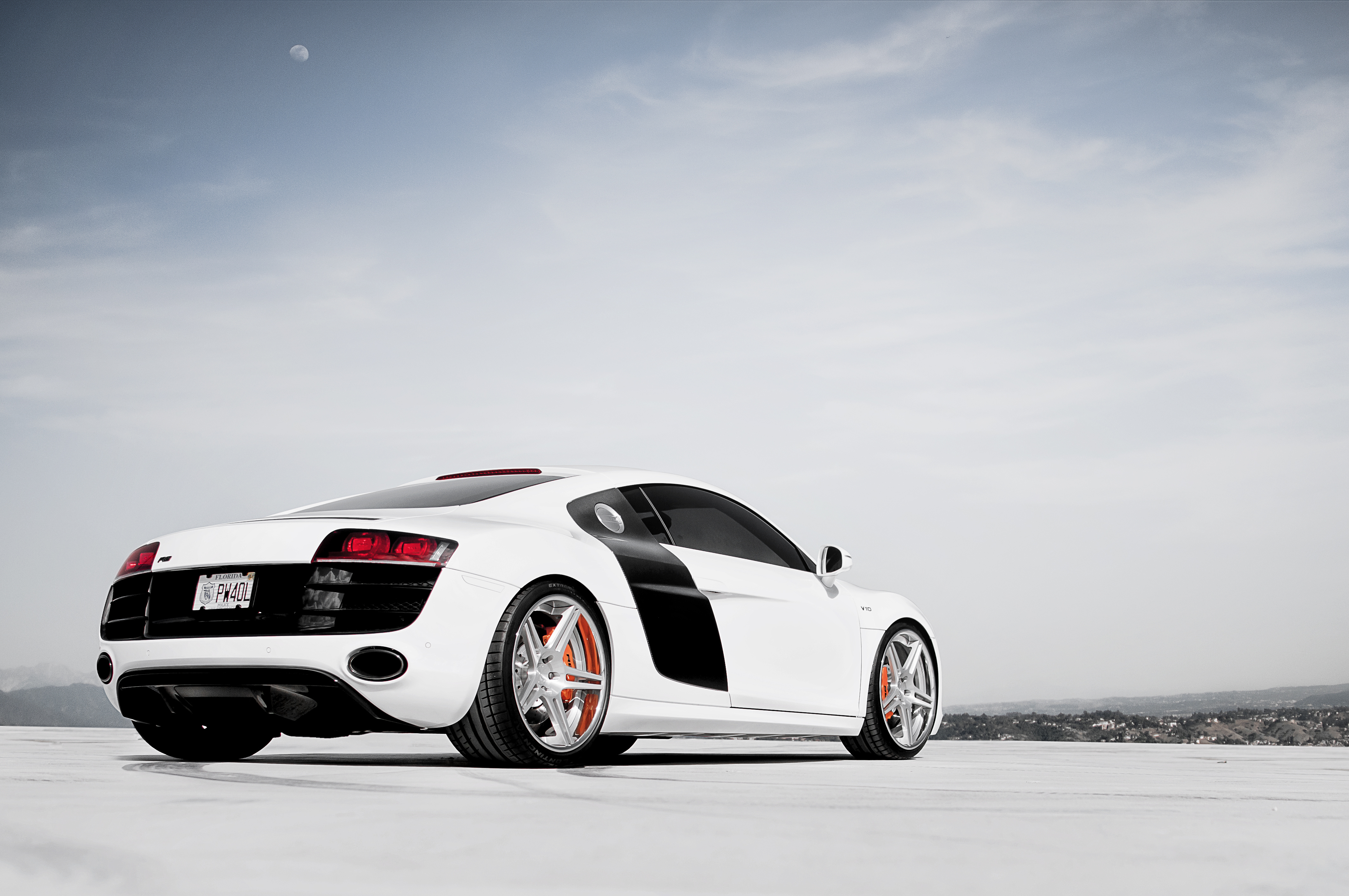 8 бела. Ауди р8 белая. Audi r8. Audi r8 White. Audi r8 белая.