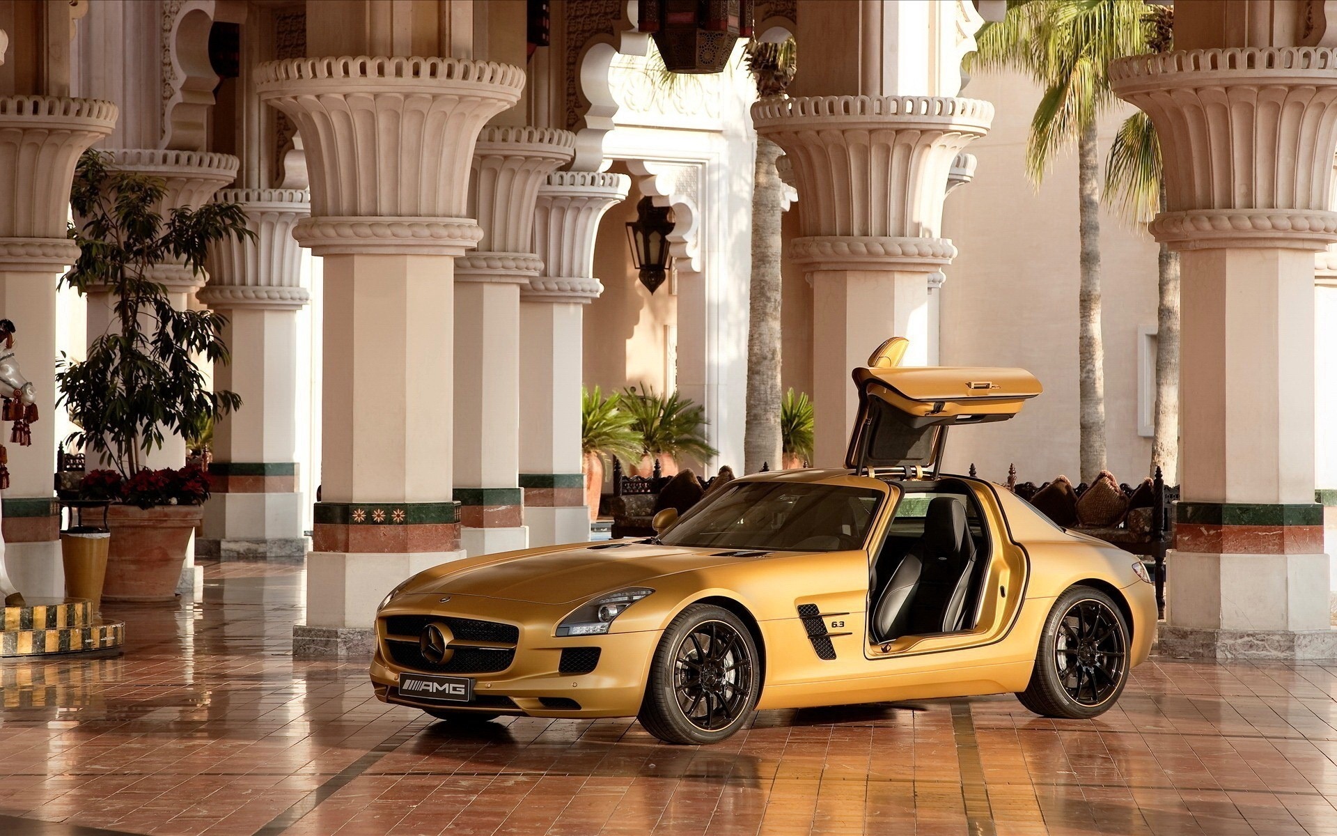 SLS AMG В Дубае