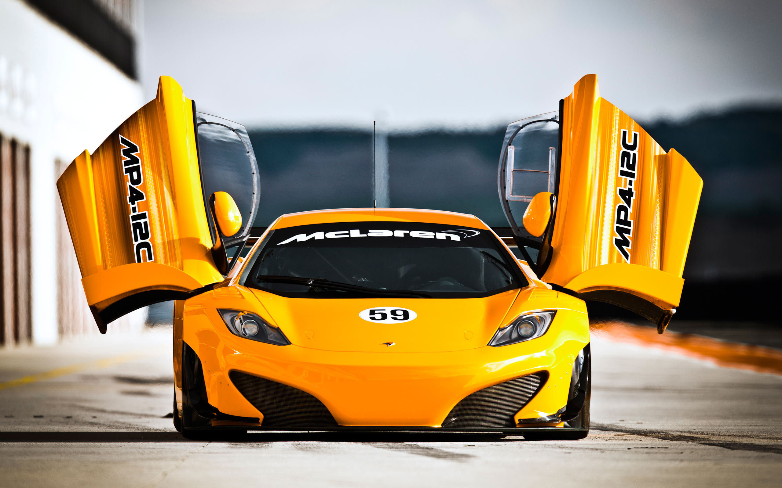 MCLAREN mp4 12c gt3