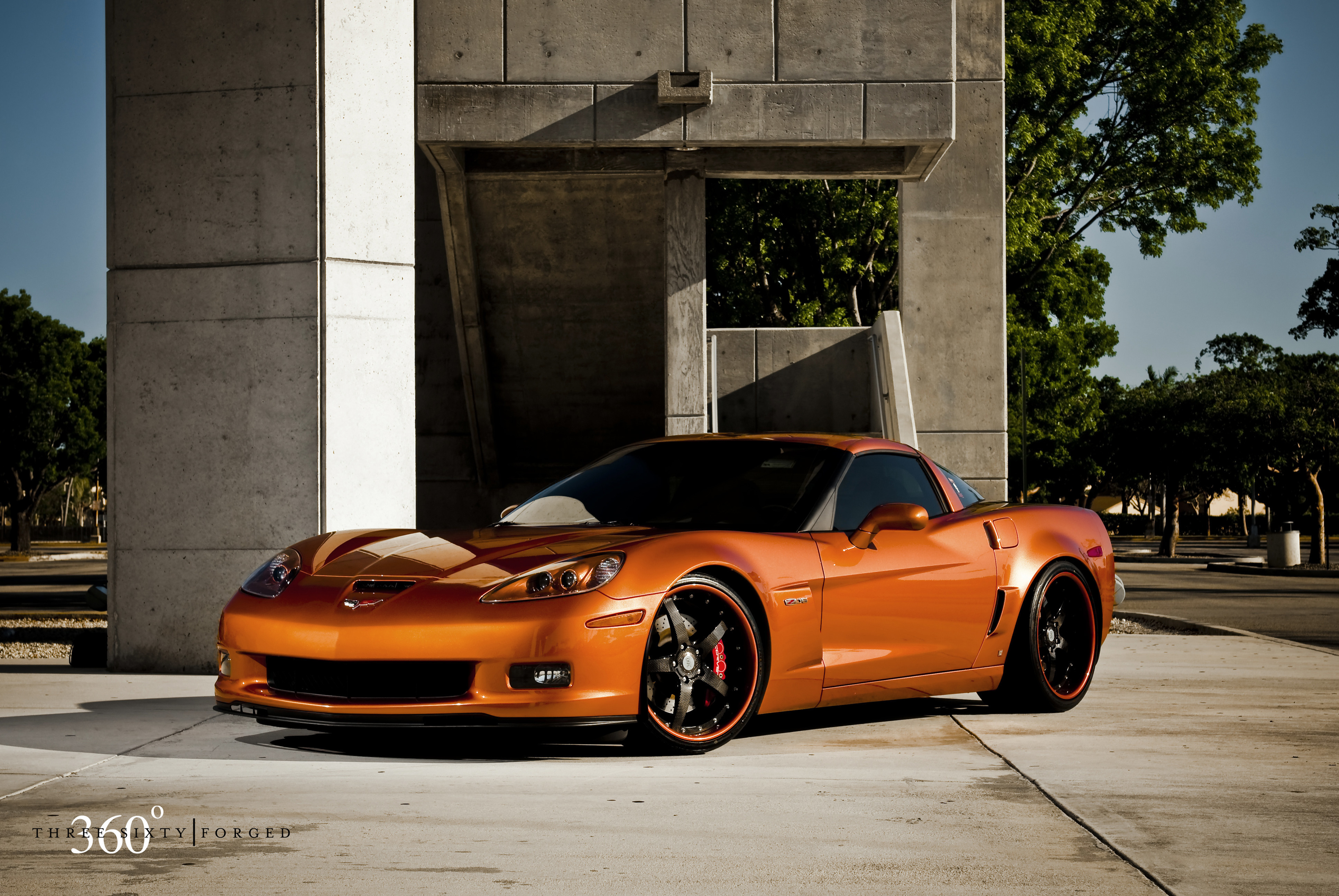 Машина 1200. Corvette c6 z06 оранжевый. Chevrolet Corvette 2005 Orange. Шевроле Корвет оранжевый. Chevrolet Corvette Тачки.