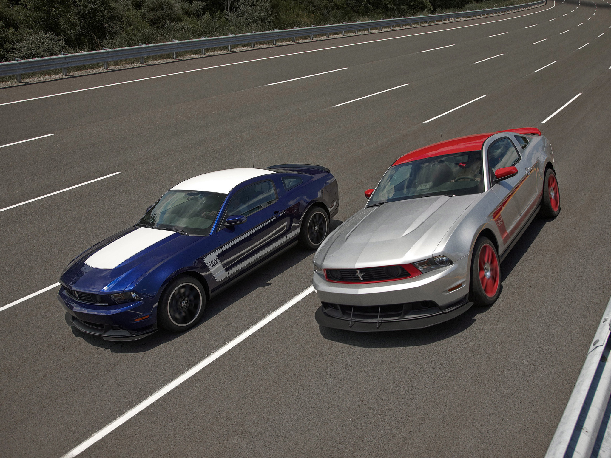 I blue speed up. Ford Mustang Boss 302 (mkv). Форд Мустанг дэйз. Mustang 2012 Silver. Ford Mustang track.