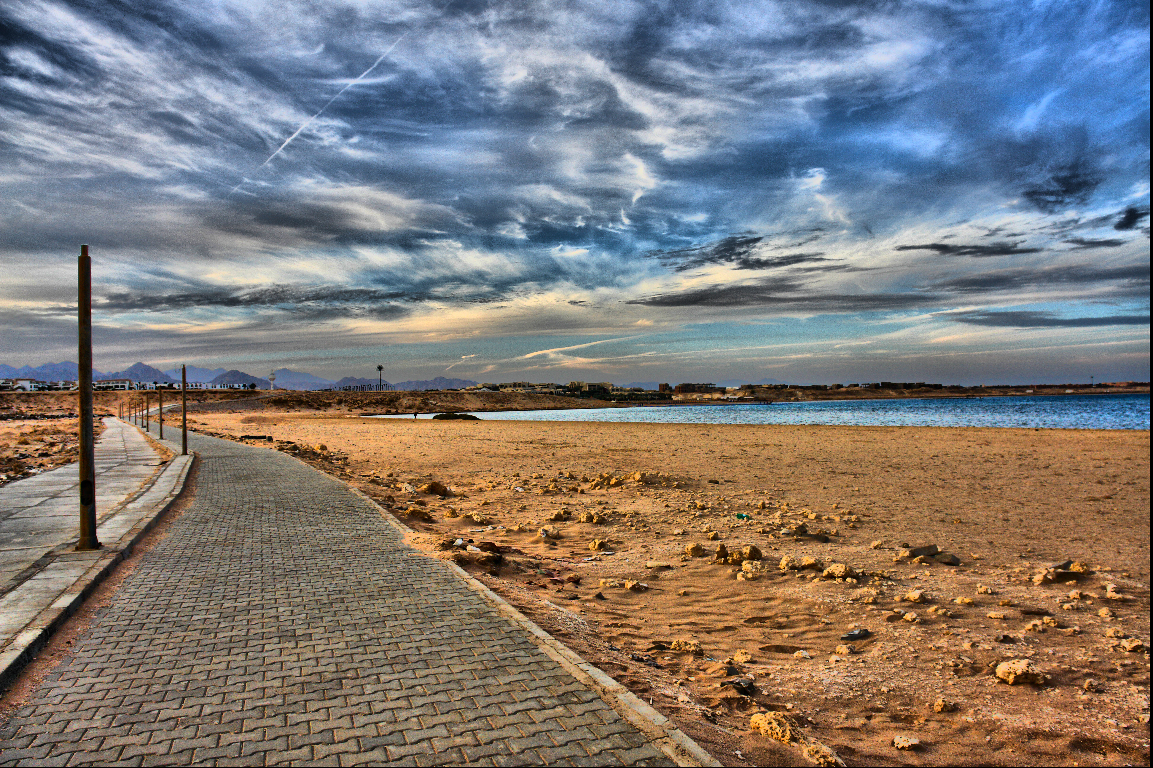 Desert mixed. "Море пустыни" Эдварда Буртински. HDRI пустыня. HDR пустыня. HDR море.