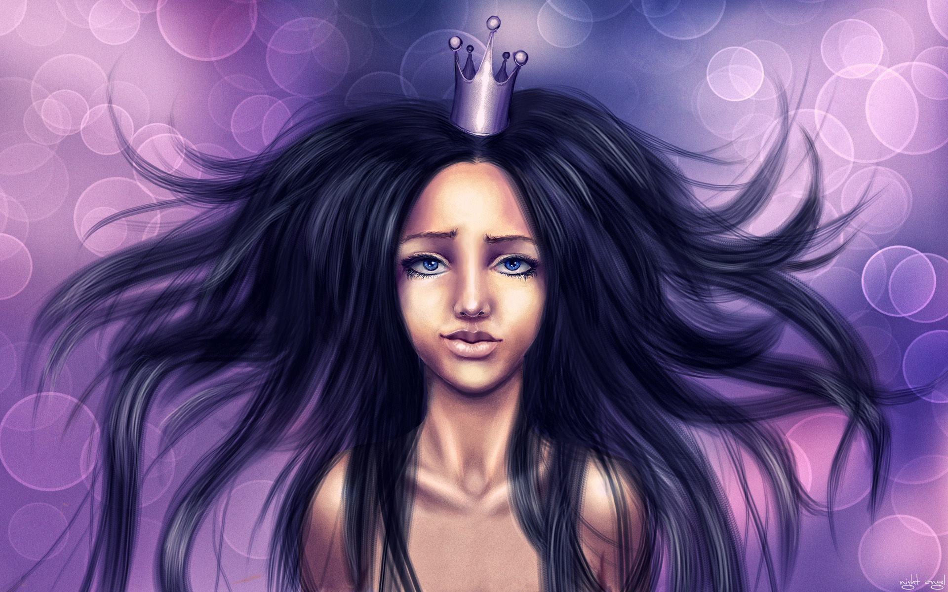 Девочка с короной на голове с длинными волосами