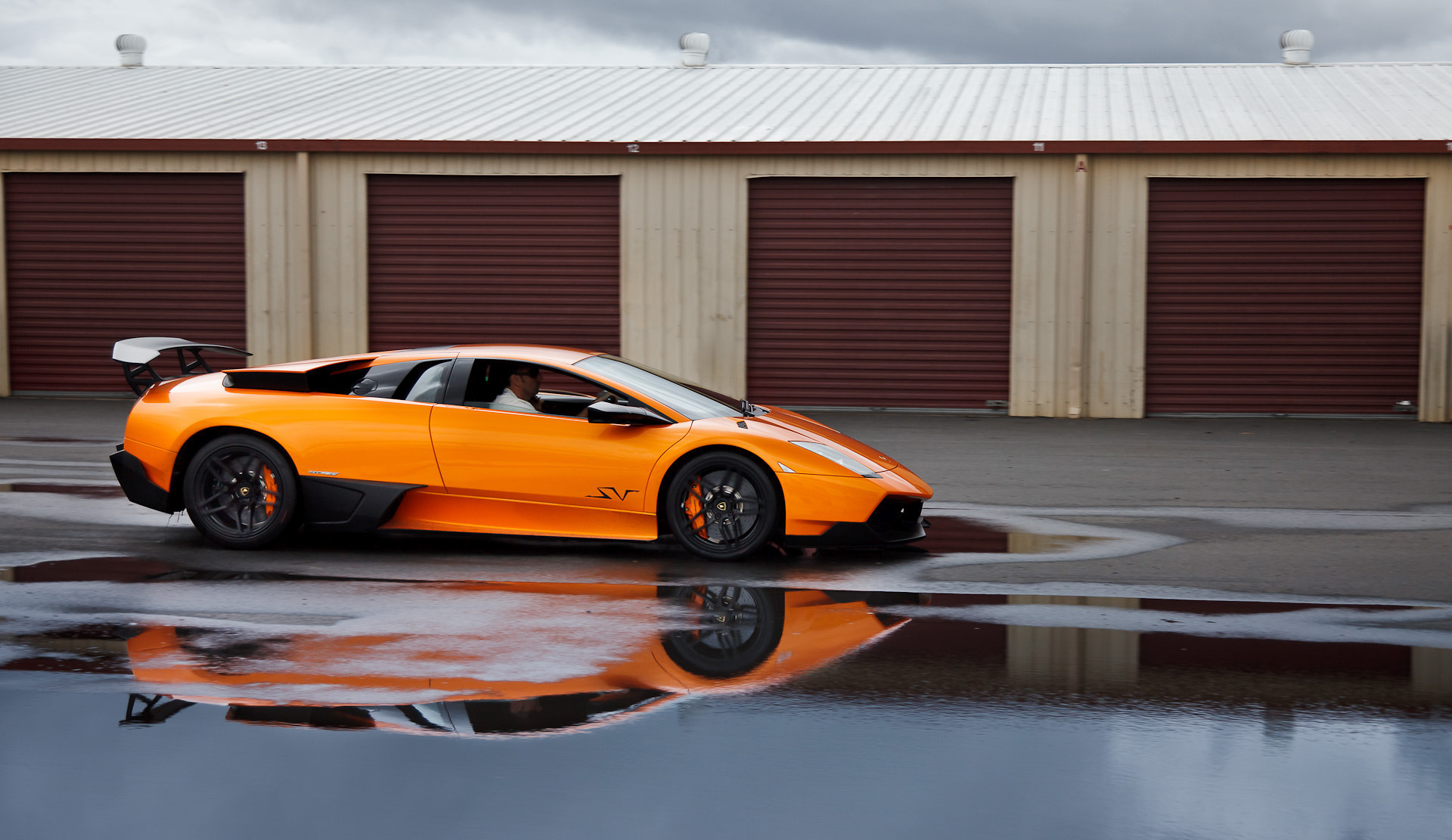 Lamborghini оранжевая Мурселаго