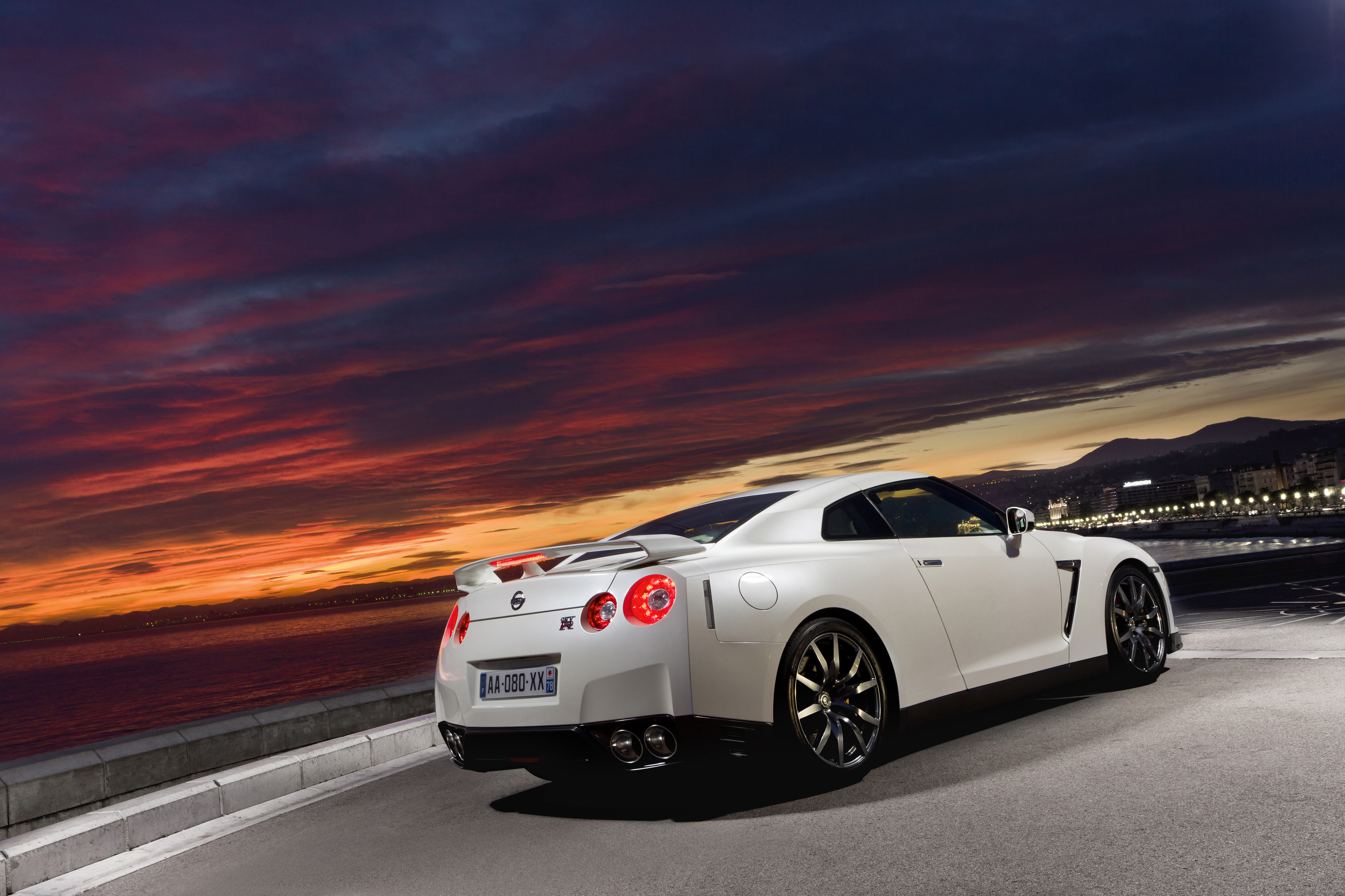 Nissan GTR r35 at Night