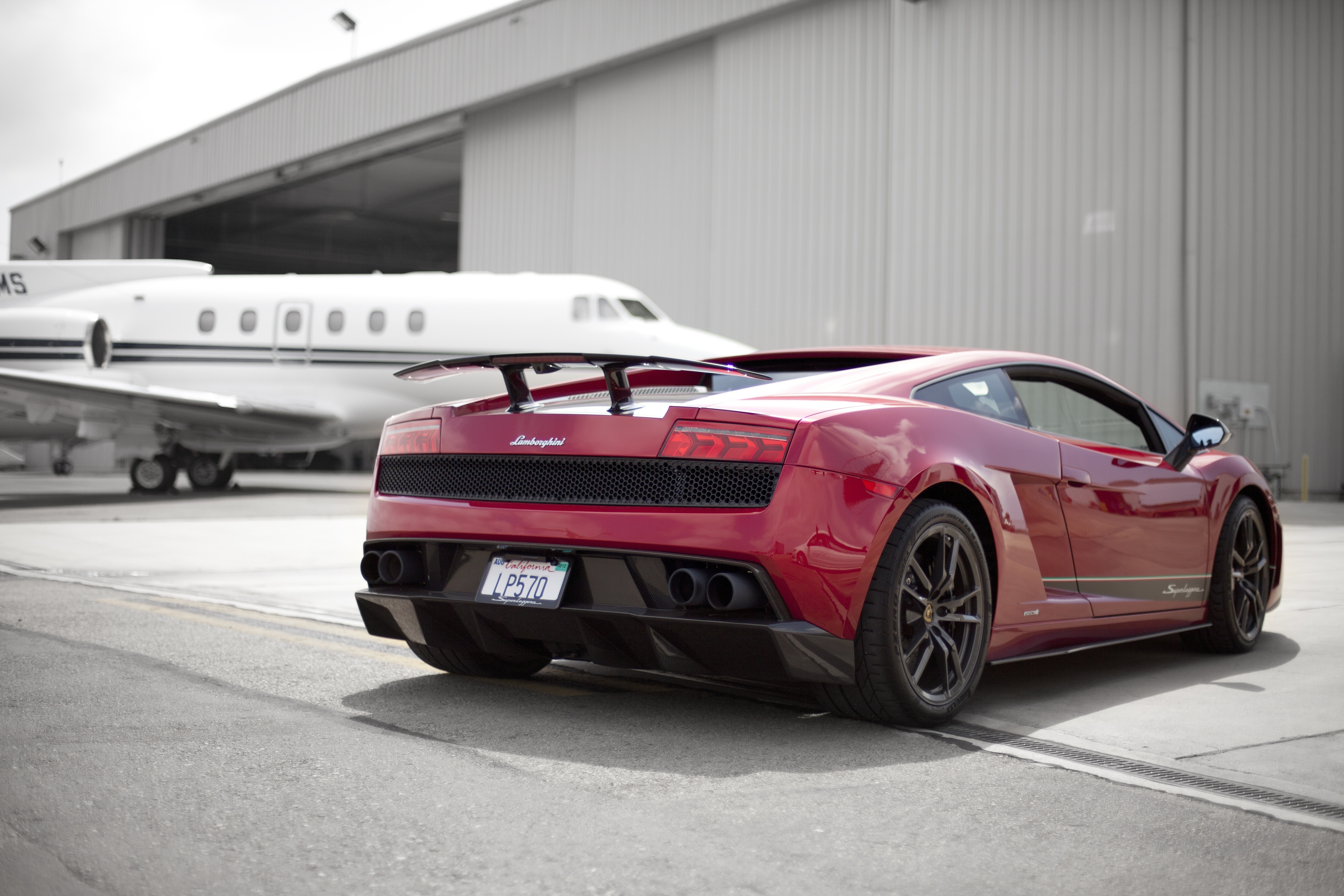 Фото на рабочий стол машины. Lamborghini Gallardo Superleggera Red. Ламборджини Галлардо красная. Lamborghini Gallardo Superleggera lp570-4 and Audi r8. Ламборджини Галлардо обои 4к.