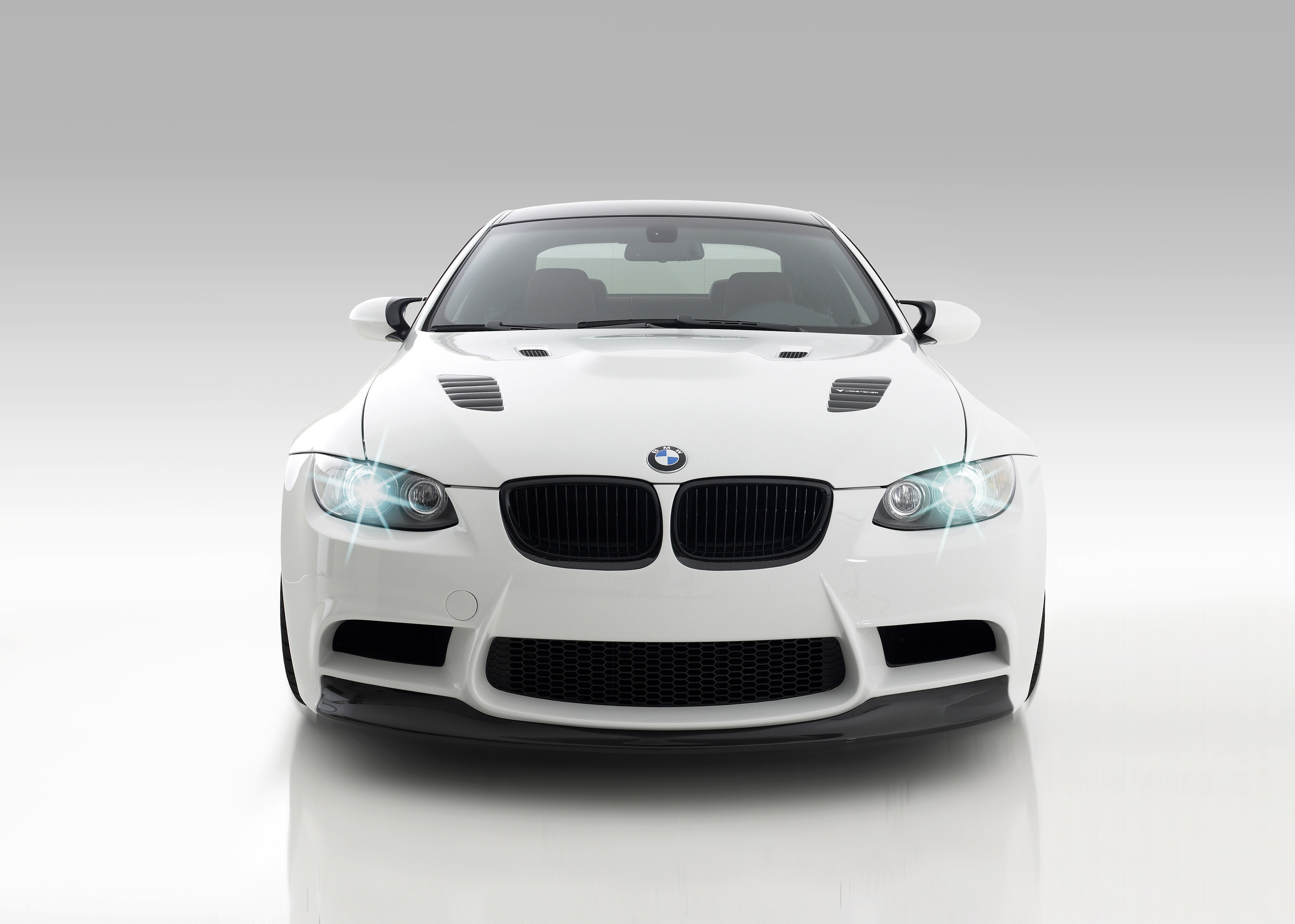 BMW e92 White