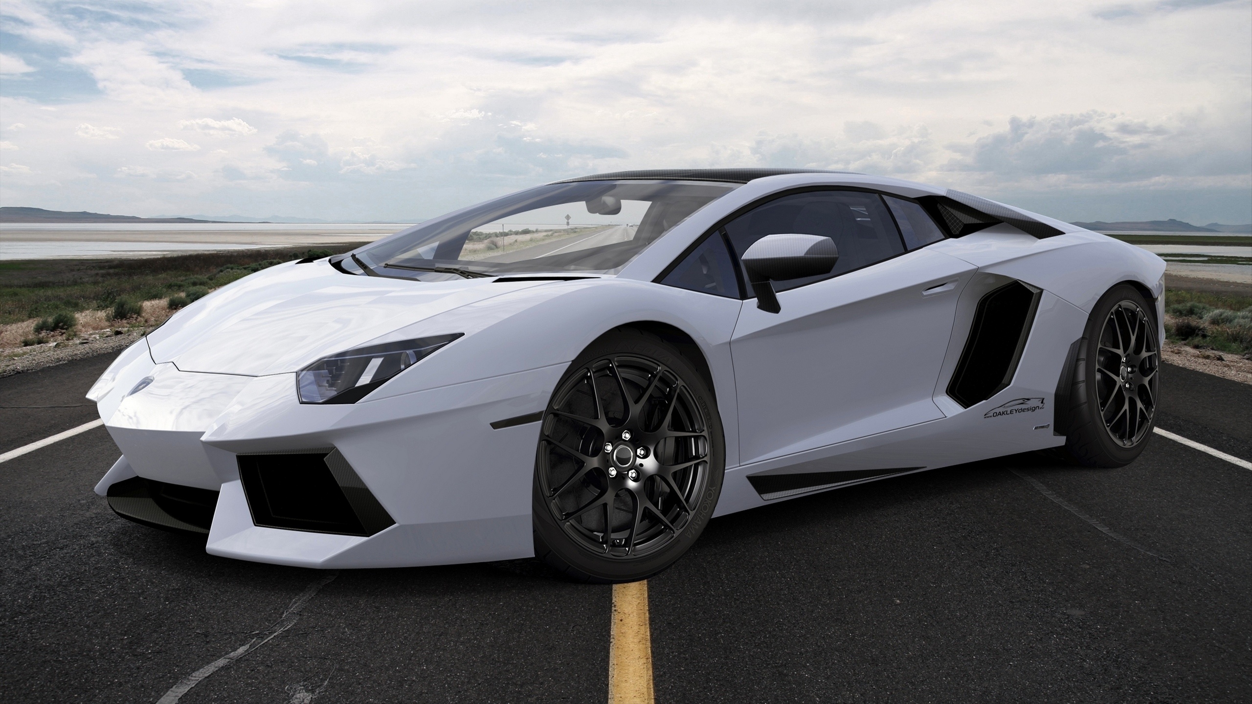 РћР±РѕРё Lamborghini Aventador White