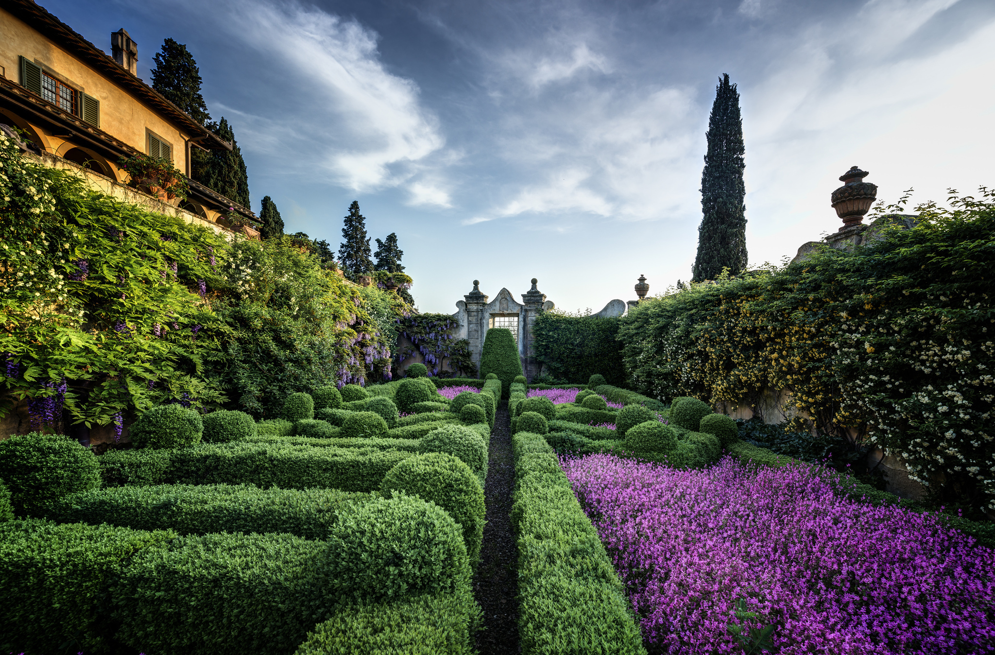 Garden italy. Вилле Арчетри, близ Флоренции.. Воронцовский парк Алупка. Природа Италии. Красивый сад.