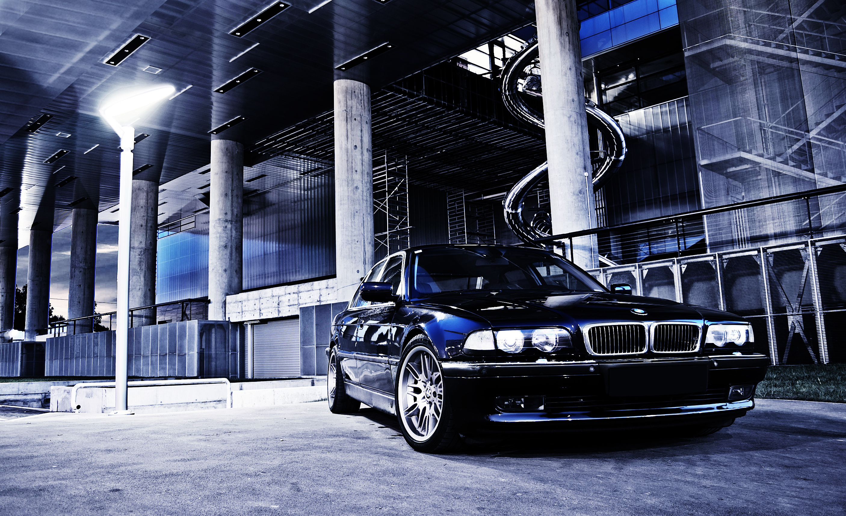 Е обо. BMW 740 e38. БМВ e38 бумер. BMW e38 Black. BMW 7 e38.