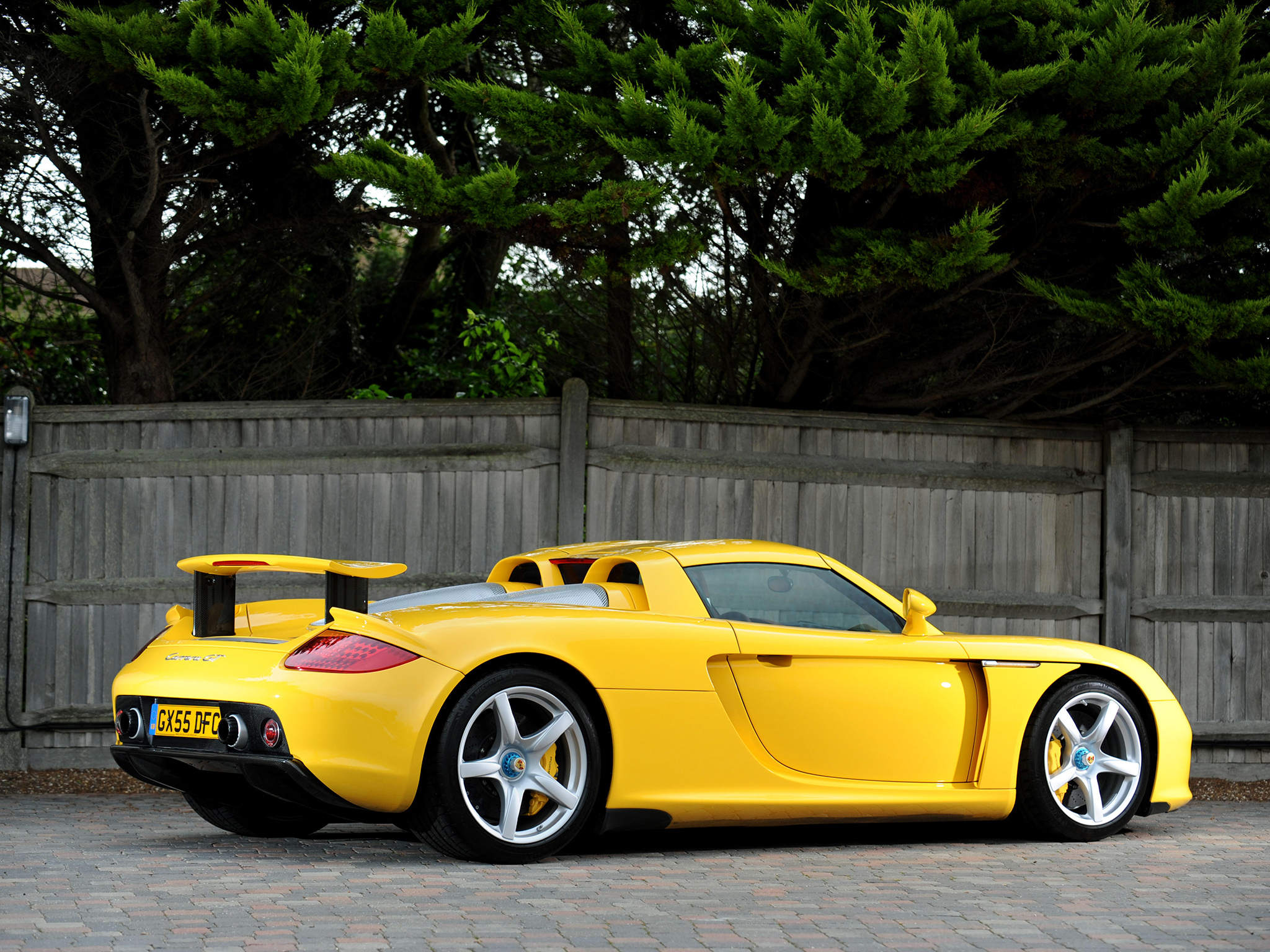 Фото porsche carrera gt