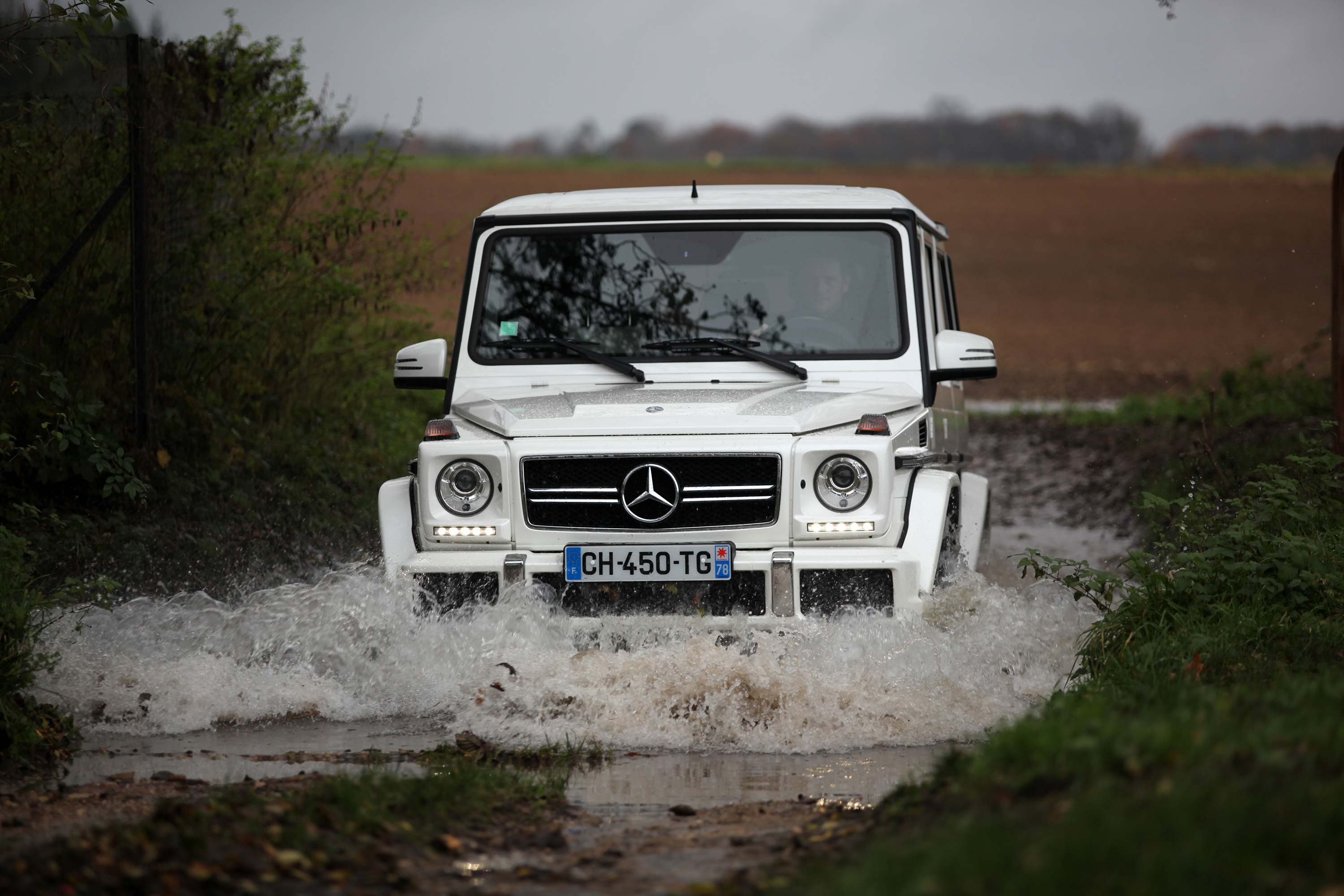 Mercedes g63 Р±РµР»С‹Р№