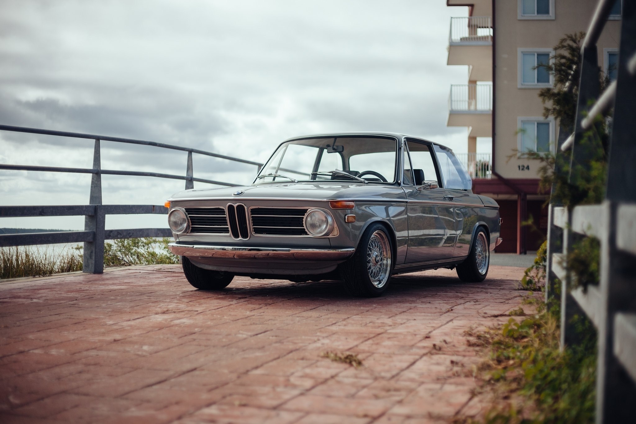 BMW 02 e10