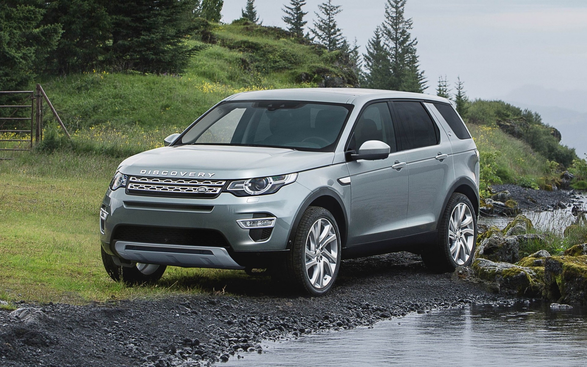 Ровер дискавери спорт. Land Rover Discovery Sport 2015. Land Rover Discovery Sport l550. Ленд Ровер Дискавери 2015. Ленд Ровер Дискавери спорт 2015.