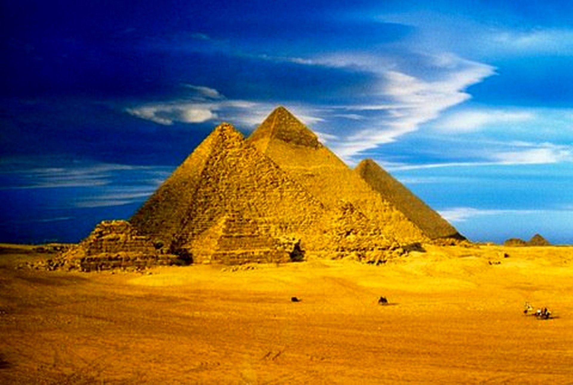 Красивые пирамиды Египта