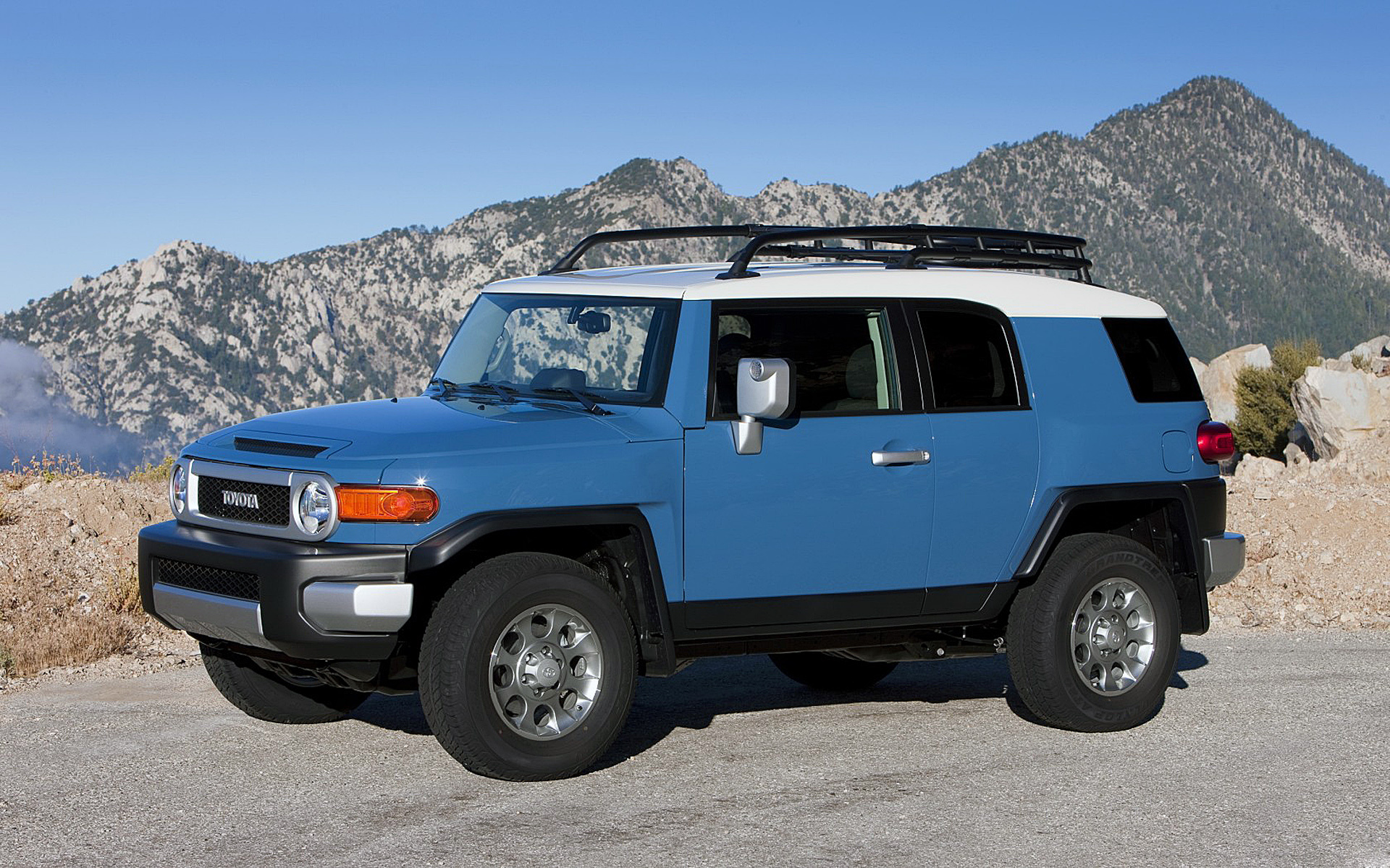 Toyota FJ Cruiser 2013