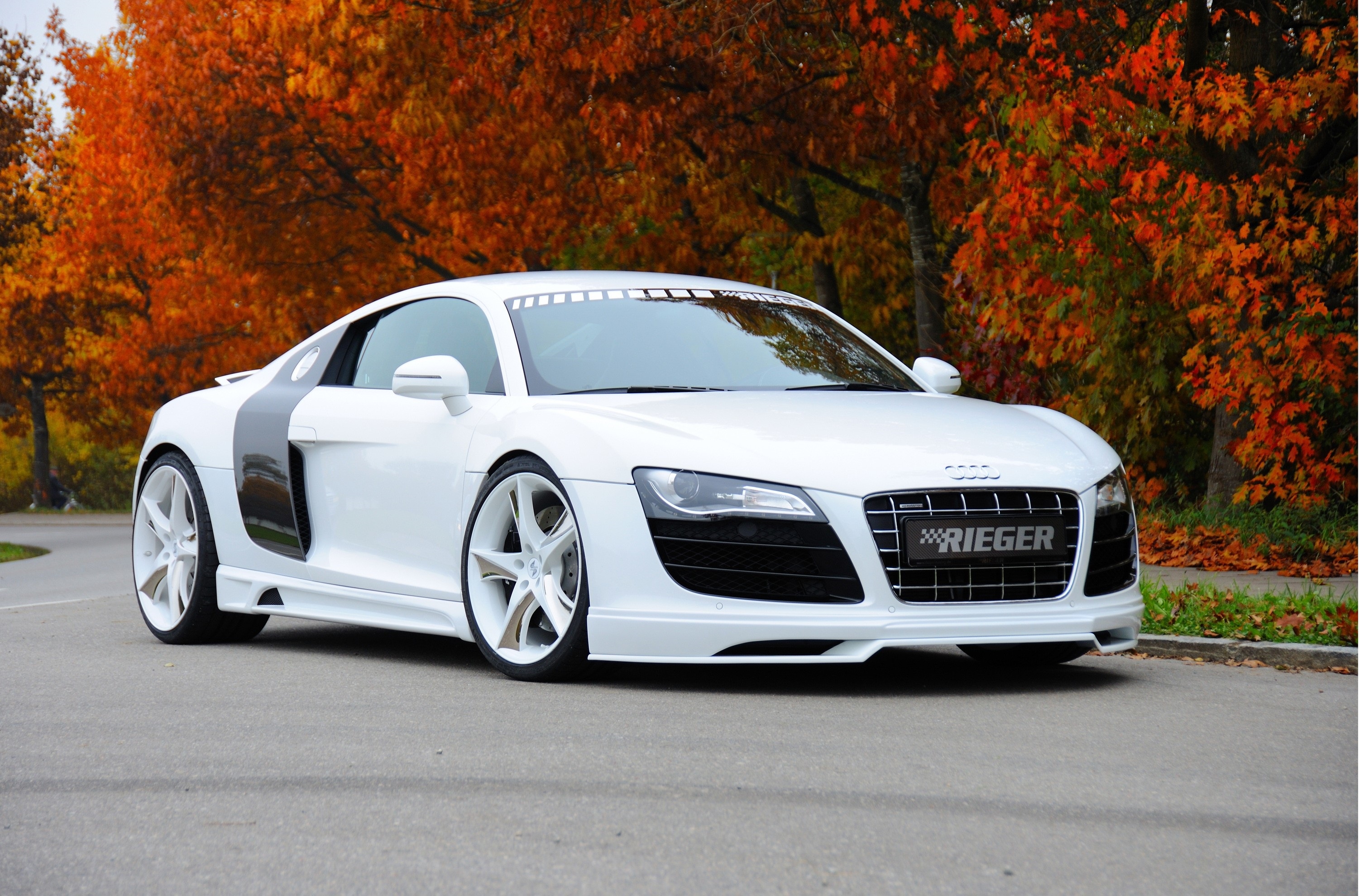 Р 8 класс. Audi r8. Audi r8 Tuning. R8 2010. Audi r8 Белгород.