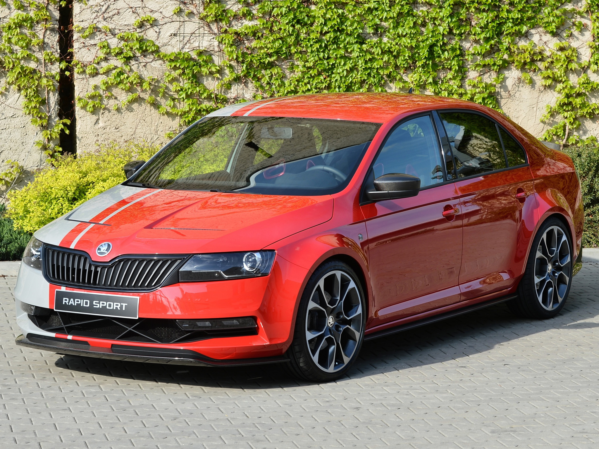 Шкода рапид оригинальные. Шкода Октавия. Skoda Octavia RS 2021 обои. Шкода Октавия а7 Рестайлинг коричневая. Шкода Октавия 3 а7 Рестайлинг.