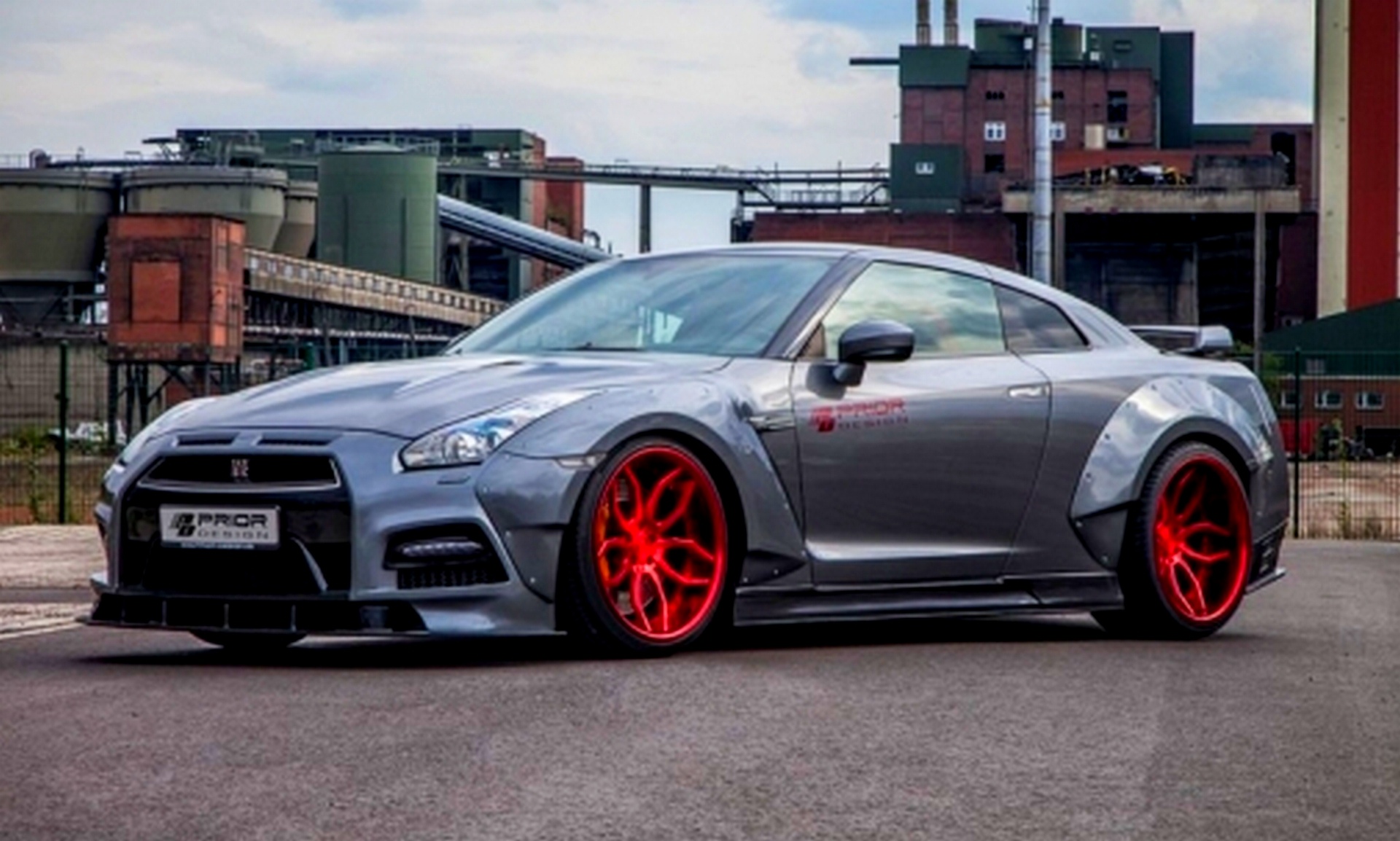 Тюнингованная ниссан. Ниссан ГТР р35. Nissan GTR 35 Widebody. Nissan GTR r35 body Kit. Nissan GTR r35 wide body Kit.