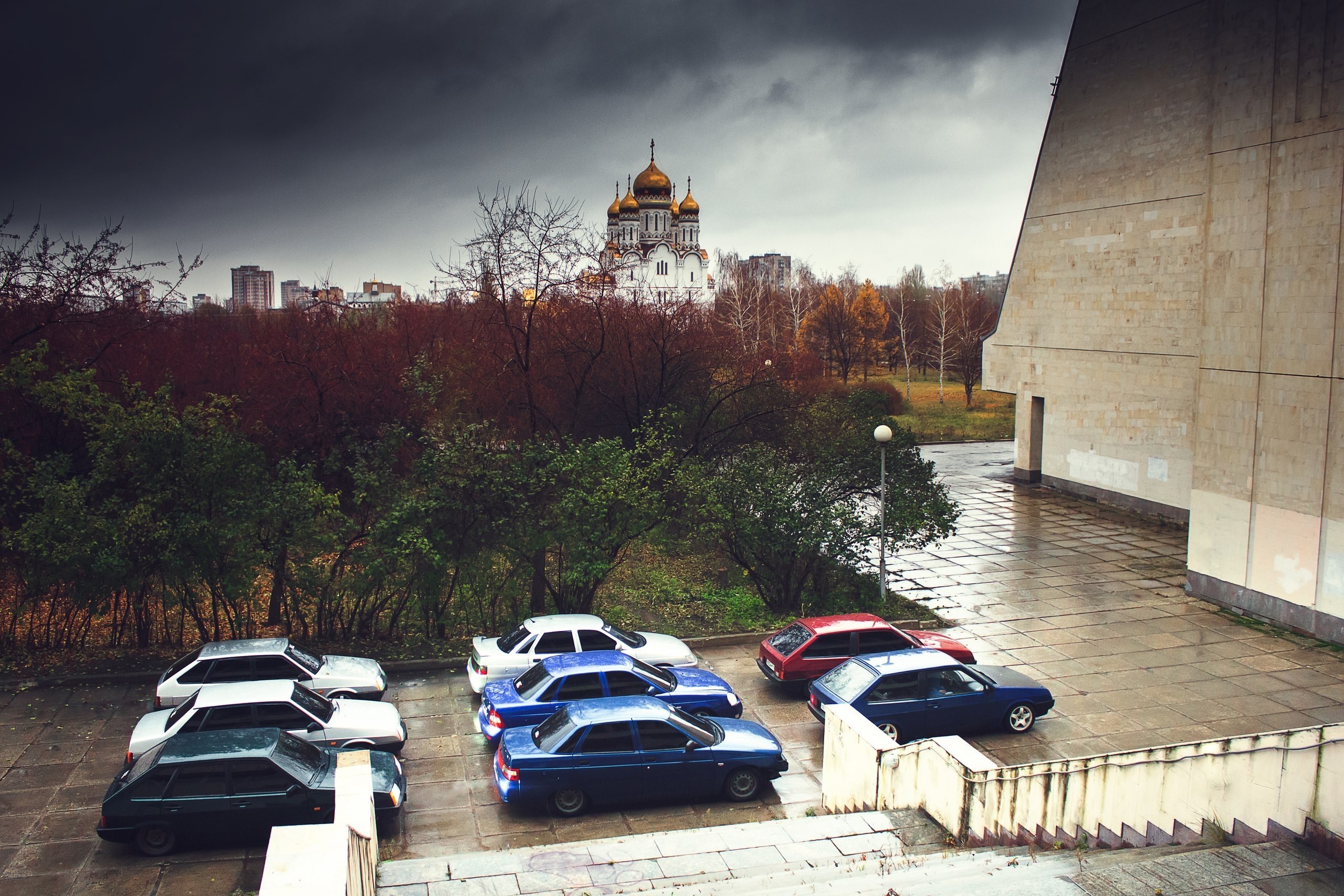 Реалистичные машины. Фото БПАН на рабочий стол. Санкт-Петербург машины. Опера машины на рабочий стол. Эстетичные машины Россия.