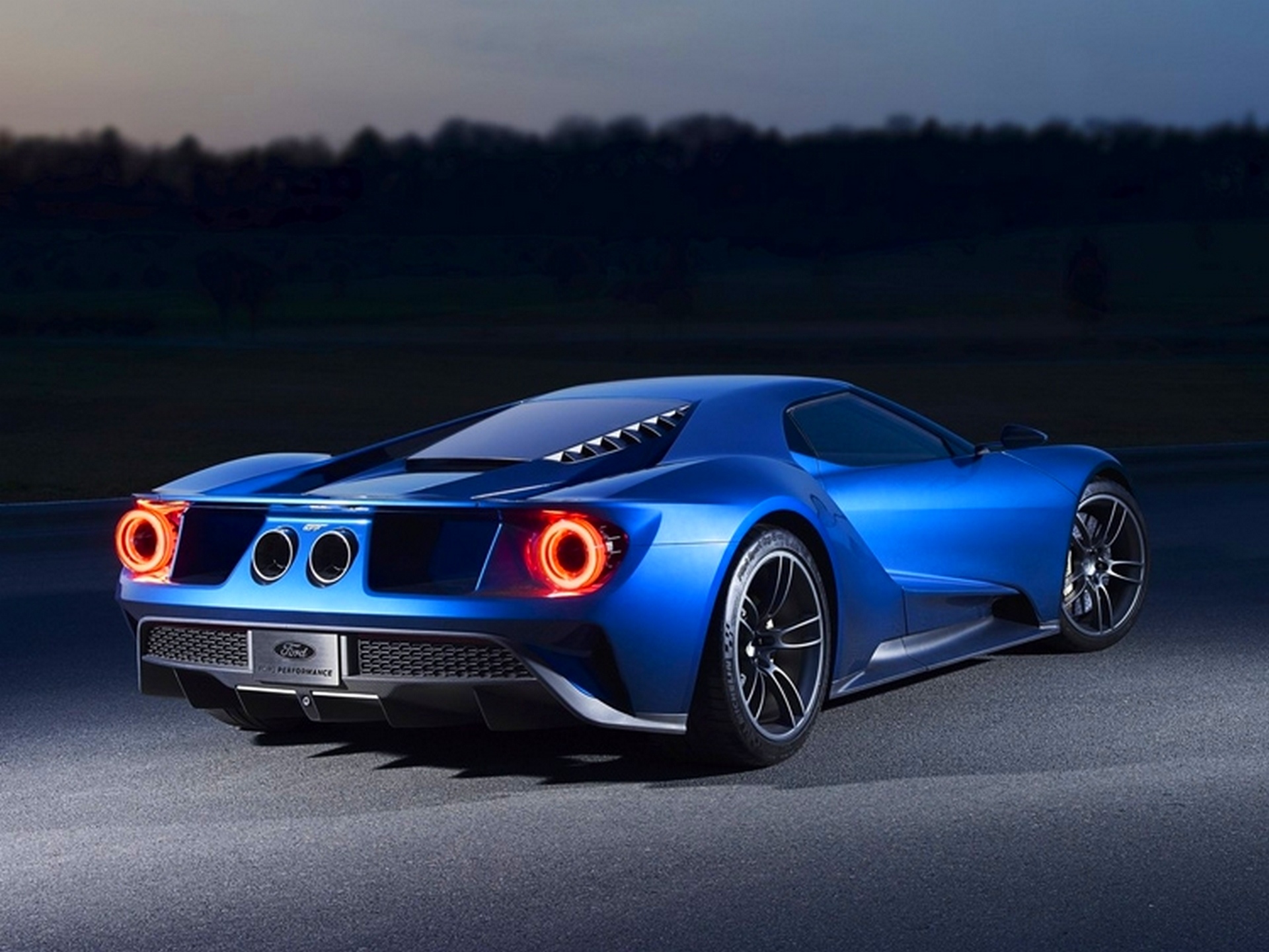 Фото ford gt