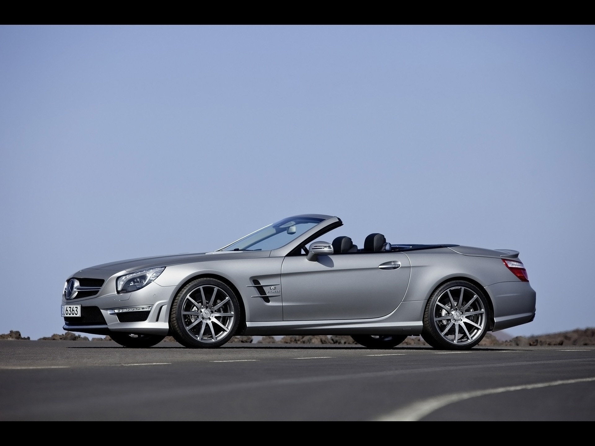 Обои мерседес, кабриолет, amg, mercedes, cabrio, cabriolet, modern, power,  mod, car, sun, sky, summer, see, indusrial, front, silver, nice, wide на  рабочий стол