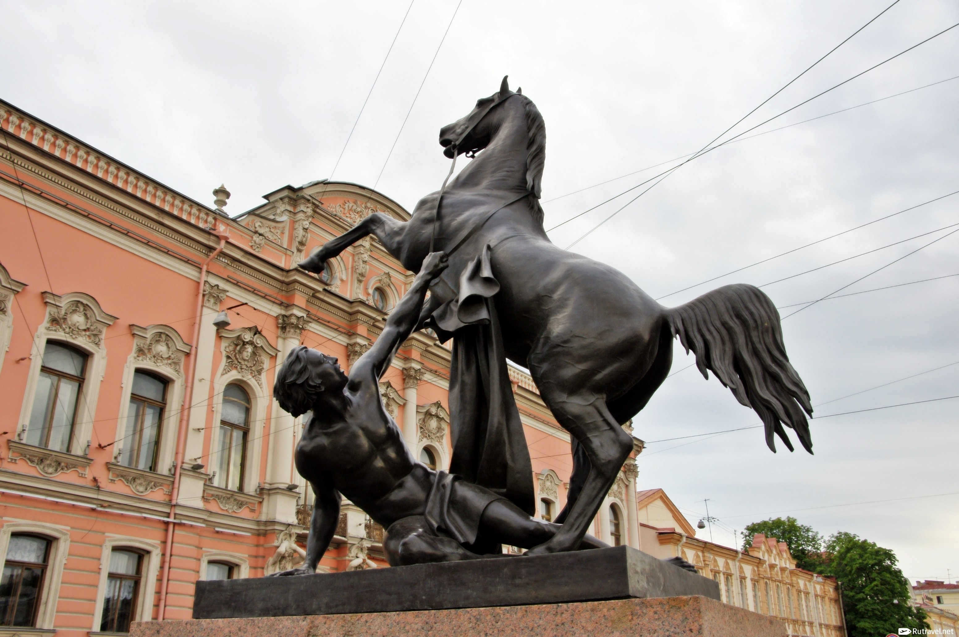 памятники санкт петербурга адрес